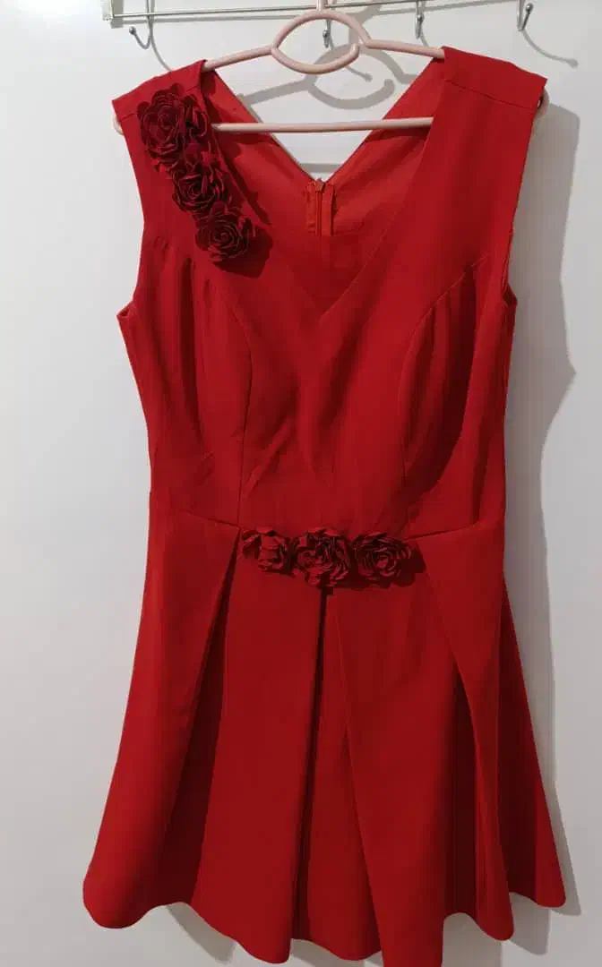 لباس مجلسی|لباس|بافت, |دیوار