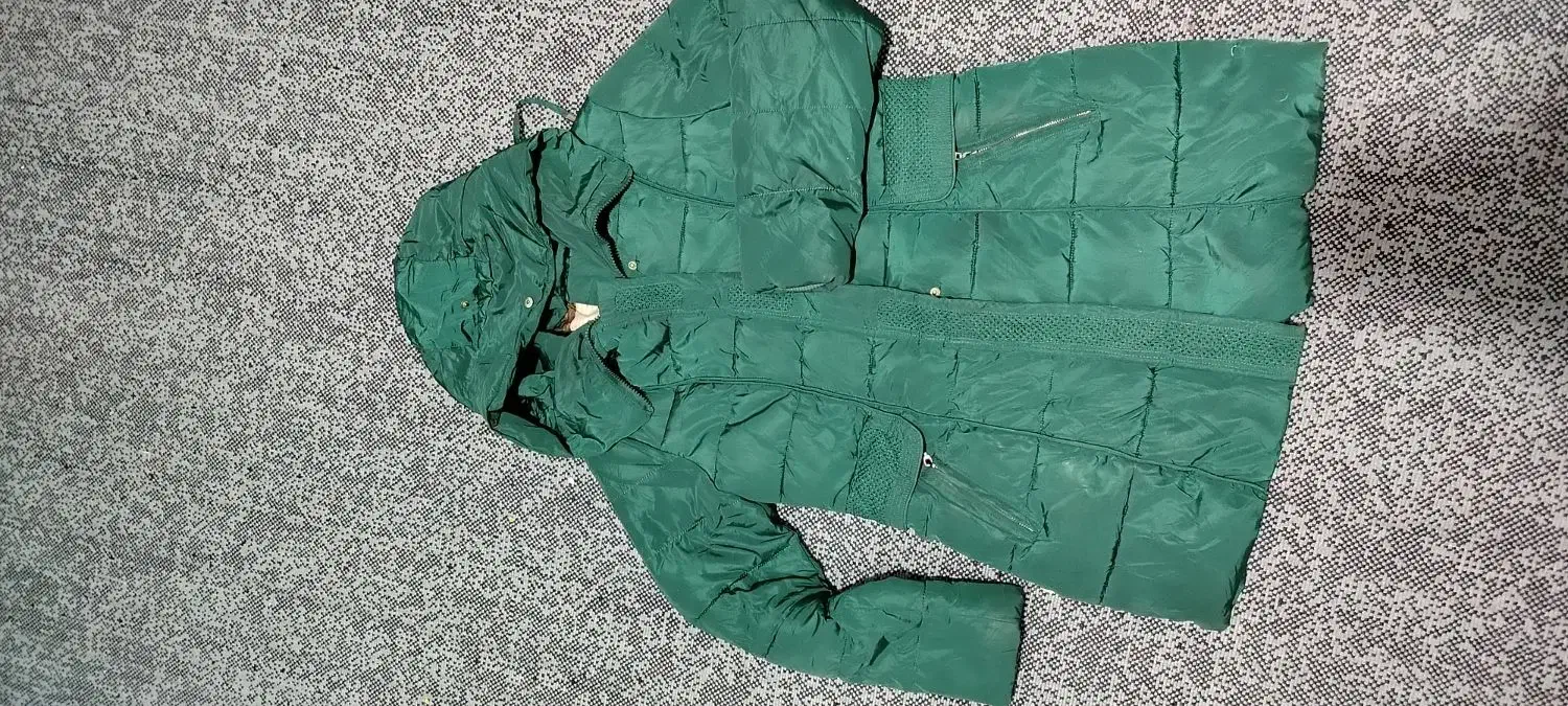 کاپشن و پافر|لباس|دماوند, دماوند|دیوار