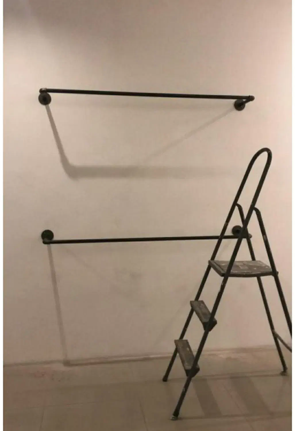 رگال لباس دیواری|کتابخانه، شلف، قفسههای دیواری|خاوران, |دیوار