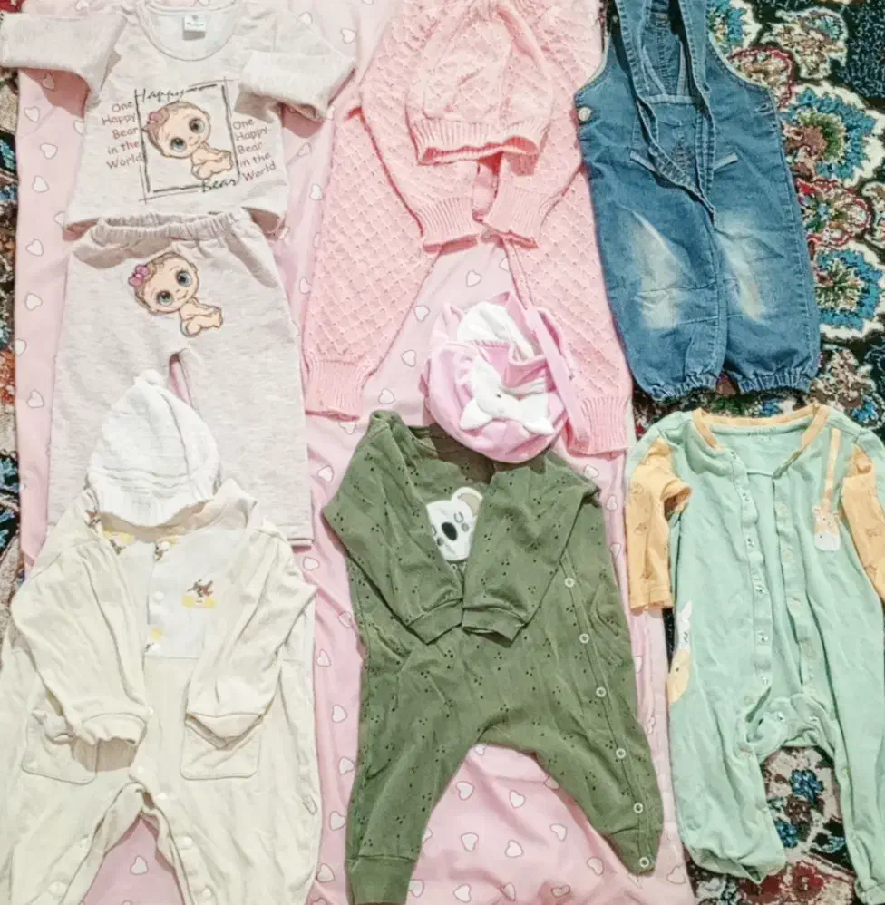 تعدادی سرهمی ولباس همشون باهم150|کفش و لباس بچه|اصفهان, فردوان|دیوار