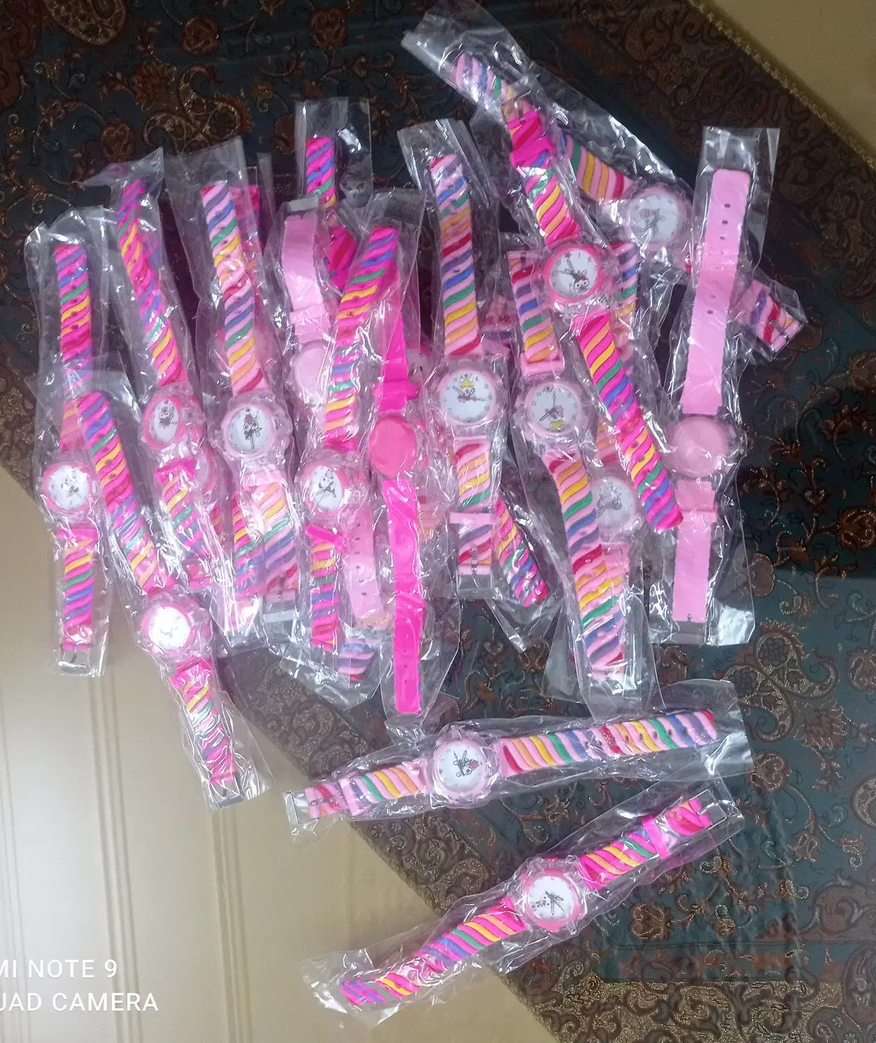 ساعت مچی بچگانه چراغدار|ساعت|حمیدیا, |دیوار