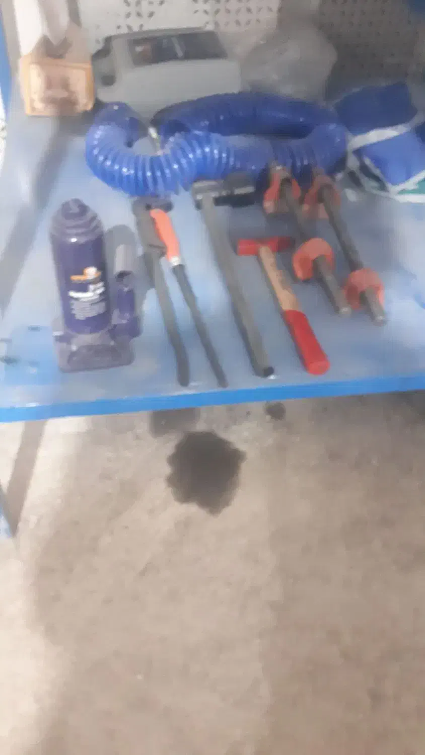 با سلام خدمت دوستان به یک شاگرد ساده یا نیمه ماهر|استخدام صنعتی، فنی، مهندسی|اردبیل, |دیوار