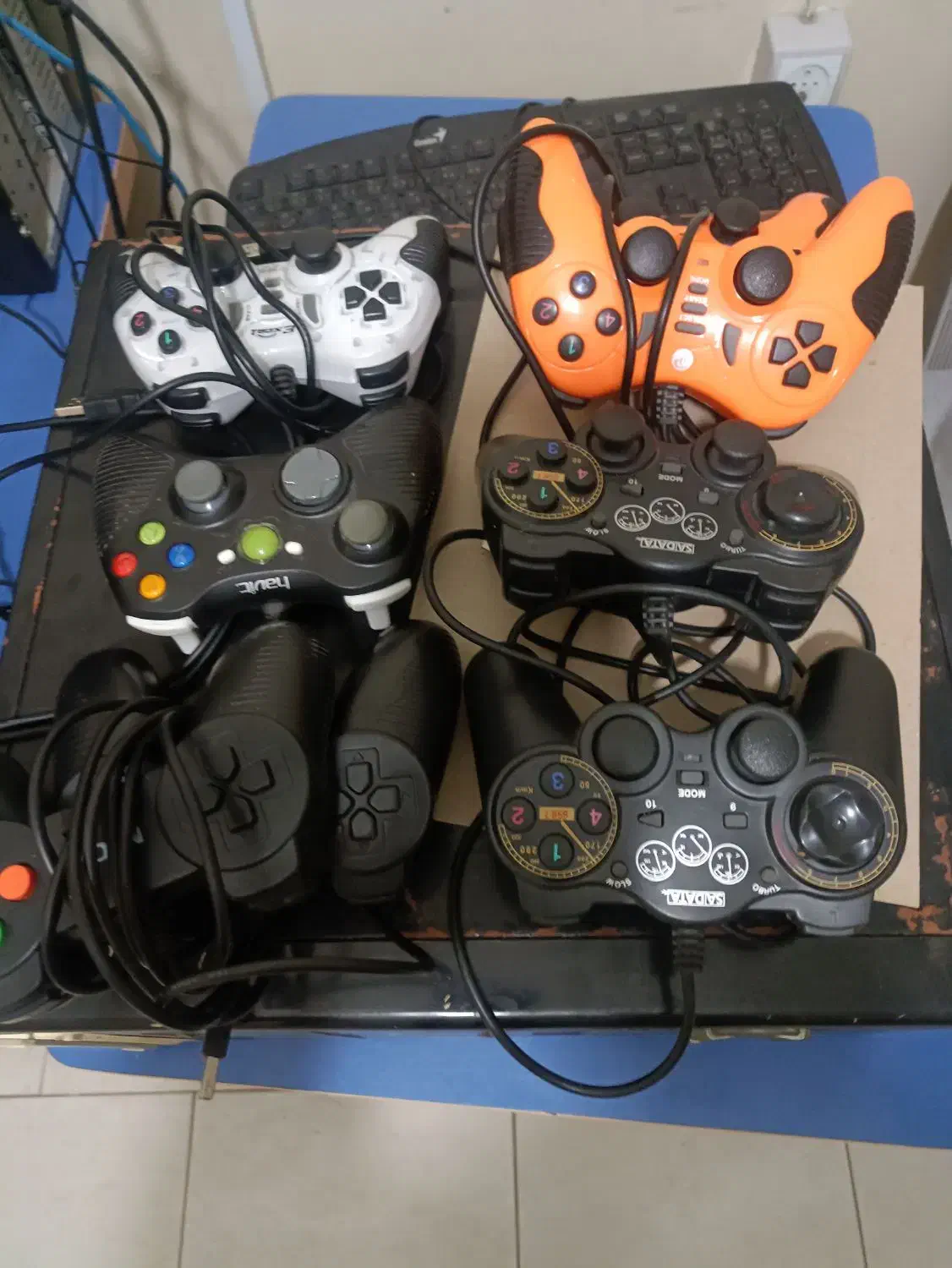 تعدادی گیم پد دسته بازی در حد نو|کنسول، بازی ویدئویی و آنلاین|کرج, المهدی|دیوار