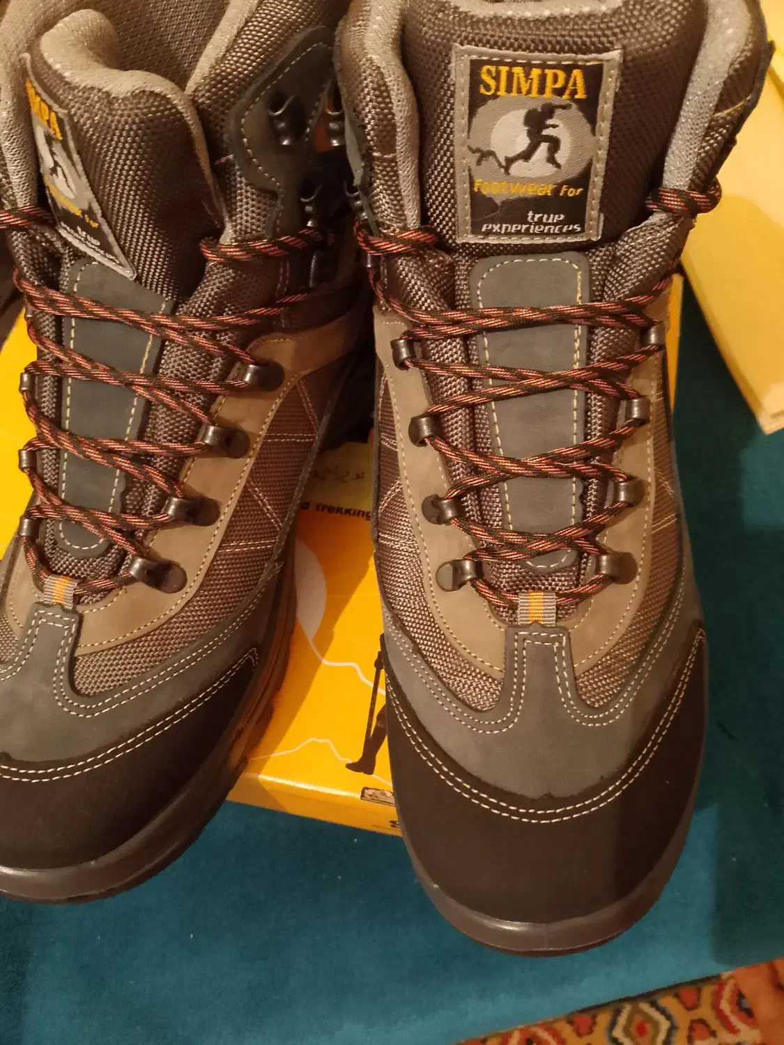 کفش کوهنوردی اصل دو جفت شماره 42و 43|کوهنوردی و کمپینگ|دهدشت, |دیوار