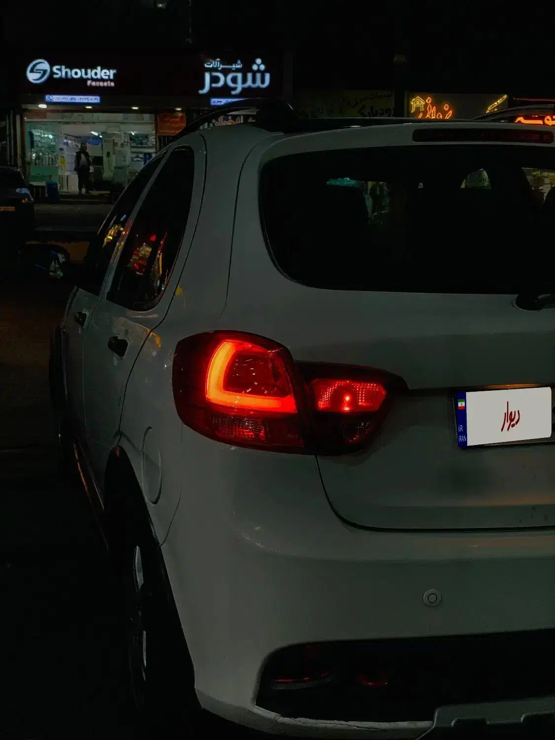 کوییک R مدل 1401  سفید/مشکی|خودرو سواری و وانت|چالوس, |دیوار