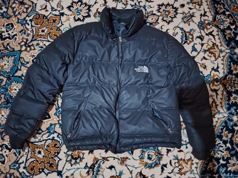 کاپشن نو|لباس|فردوس (خراسان), |دیوار