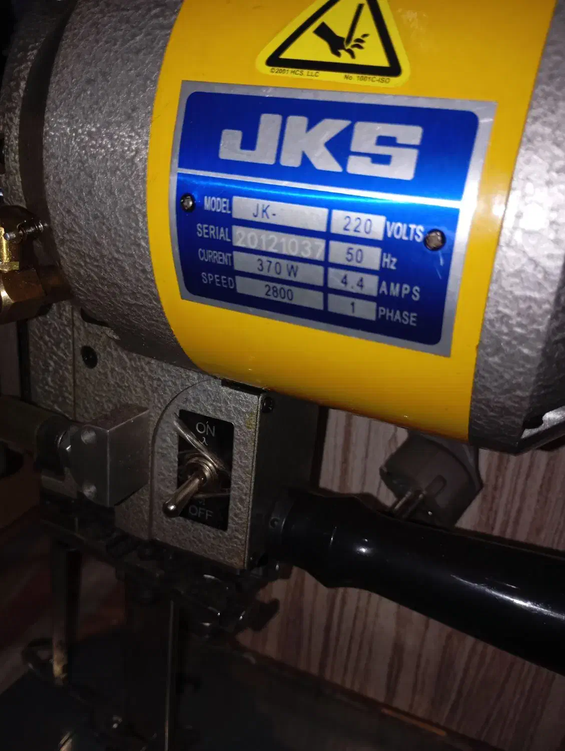 قیچی برقی ۵|چرخ خیاطی و ریسندگی|همدان, |دیوار