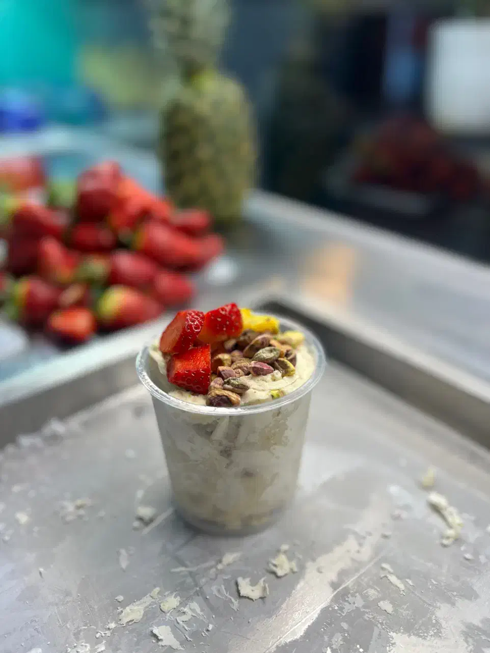 استخدام نیرو در کافه بستنی|استخدام خدمات فروشگاه و رستوران|رشت, بلوار گیلان|دیوار