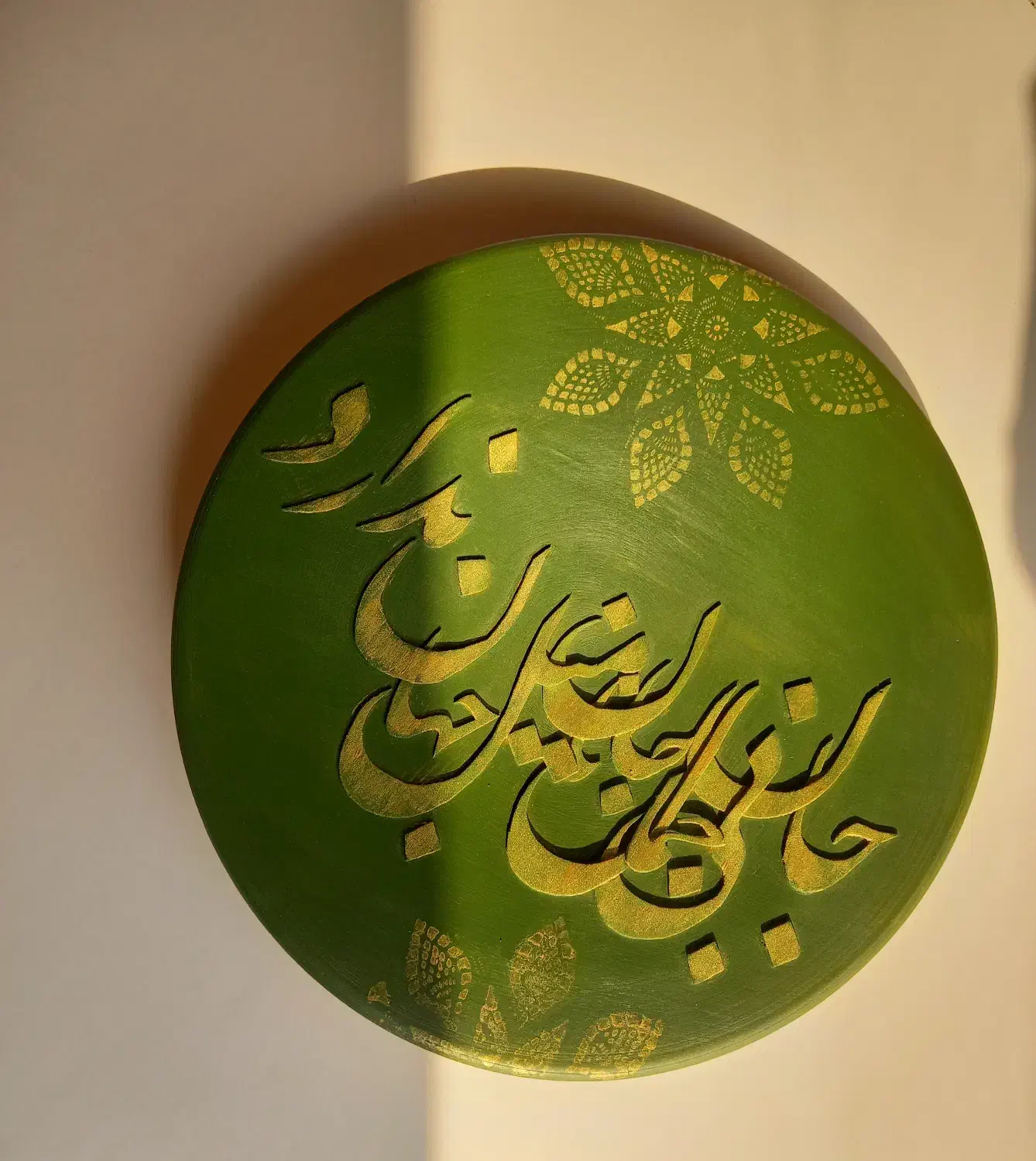 دیوارکوب سفالی برجسته مدرن|صنایع دستی و سایر لوازم تزئینی|لاهیجان, کوی خزر|دیوار