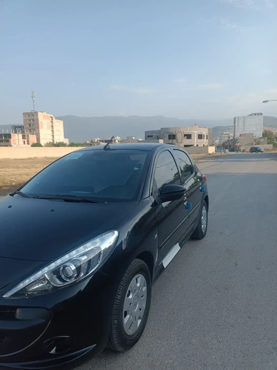 207سقف فلزتیوفایو|خودرو سواری و وانت|آزادشهر, |دیوار