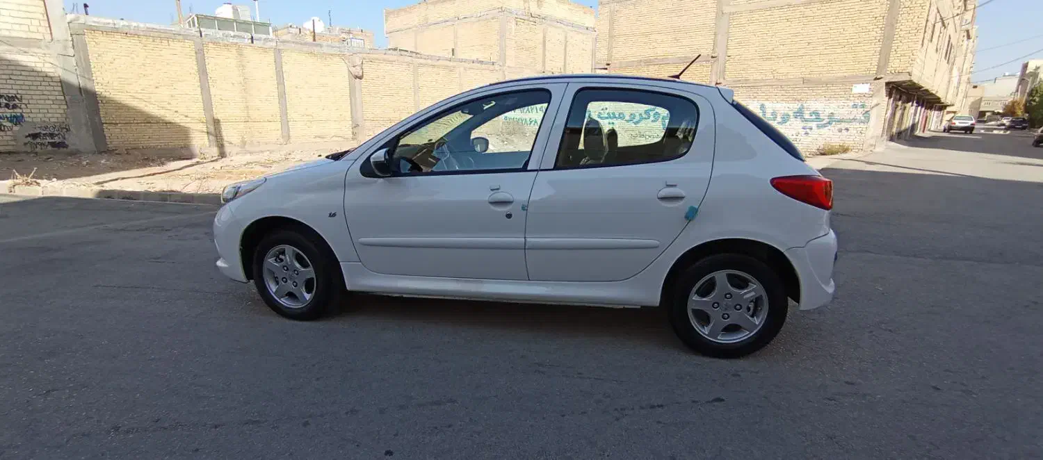 ۲۰۷فول ۸۵گانه|خودرو سواری و وانت|مرودشت, پشت سایپا‎|دیوار