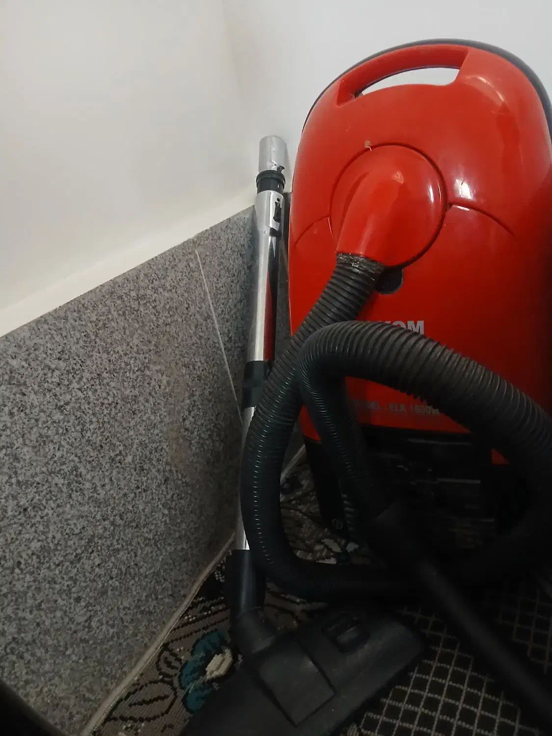 جاروبرقی|جاروبرقی، جارو شارژی، بخارشو|اردبیل, |دیوار