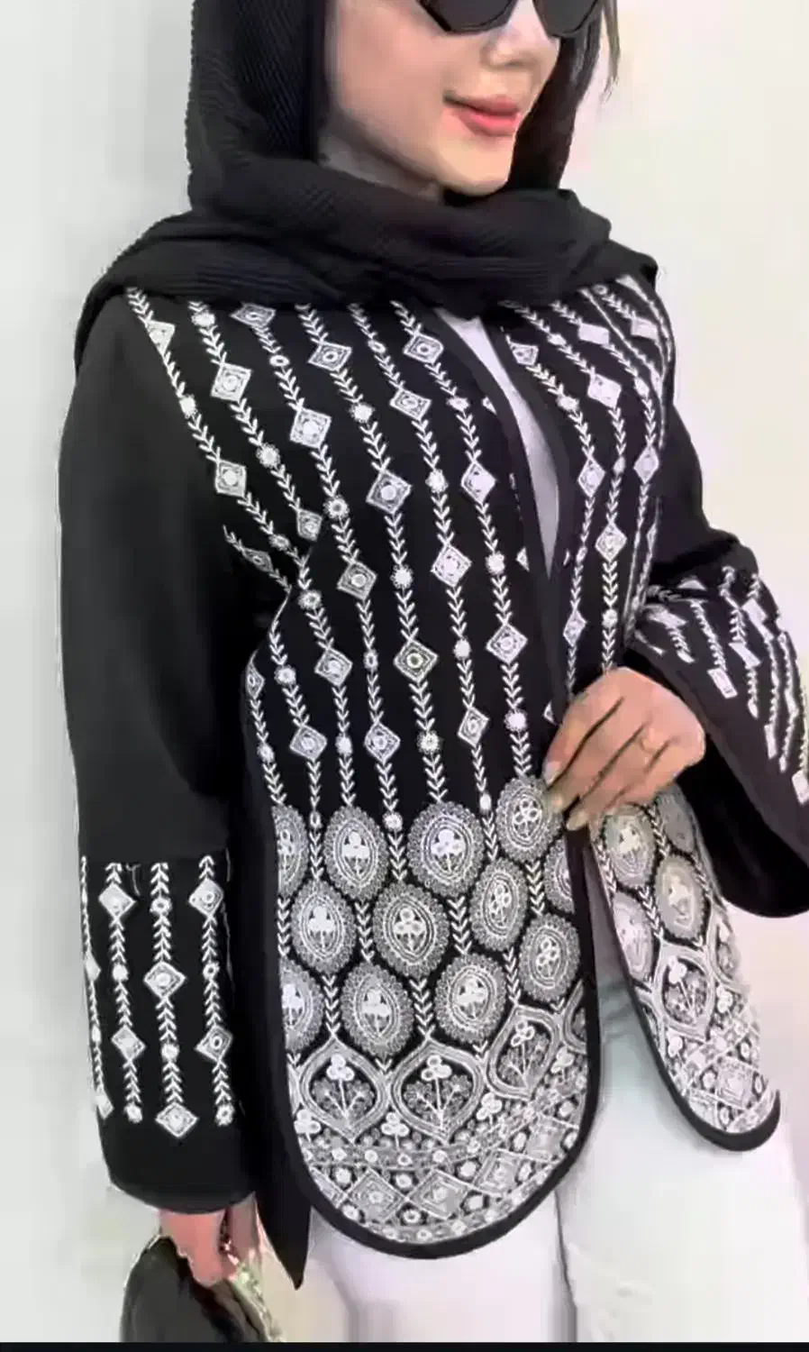 پارچه مخمل حاشیه دار ونوس ۹۰۰۰ اصل هندی|لباس|شیراز, احمدی جنوبی|دیوار