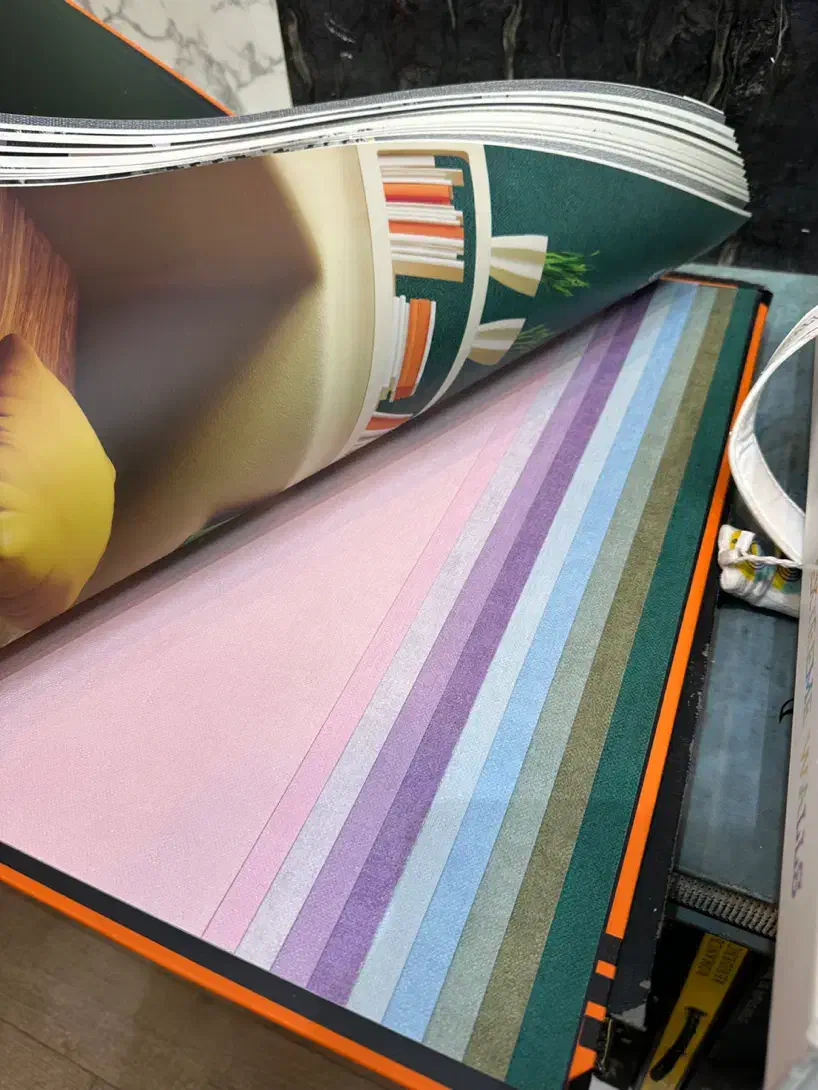 کاغذدیواری کفپوش قرنیز پارکت|مصالح و تجهیزات ساختمان|اندیشه, اندیشه فاز ۱|دیوار