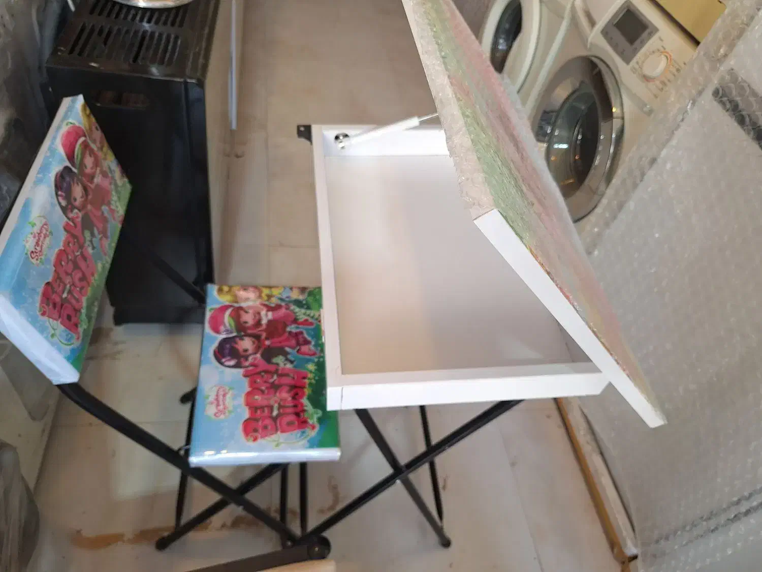 میز و صندلی کودک|میز تحریر و کامپیوتر|ملکان, |دیوار