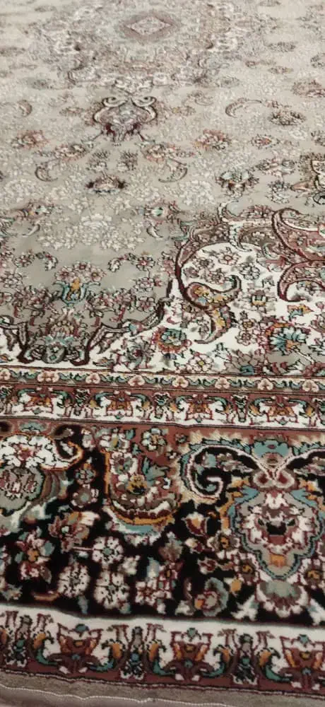 یک عدد فرش ۹ متری و یه عدد فرش ۱/۵ متری درحدنو|فرش|صومعهسرا, |دیوار