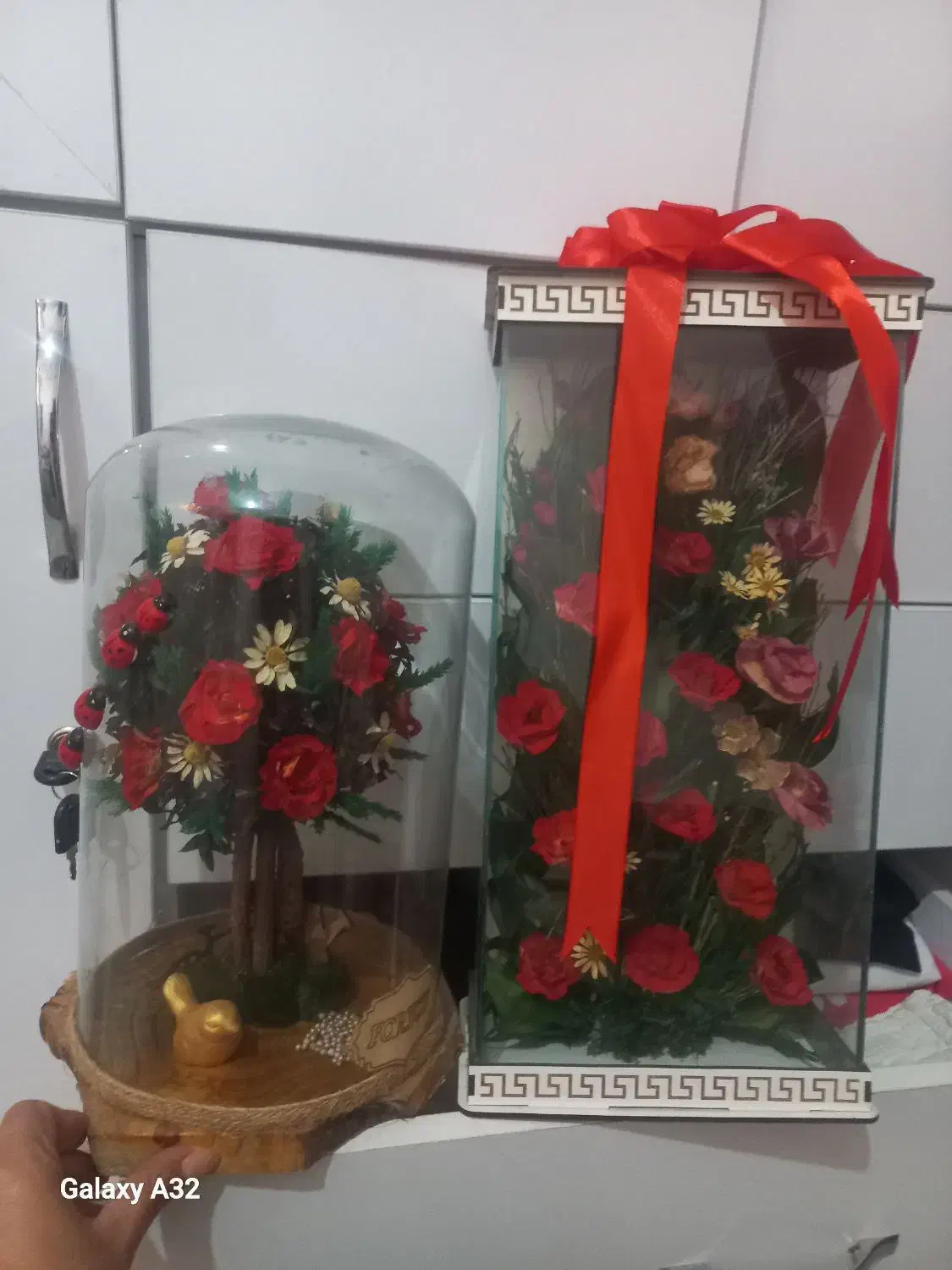 گل ودرختچه تزئینی کادویی|گل مصنوعی|شیراز, شهرک ترکان|دیوار