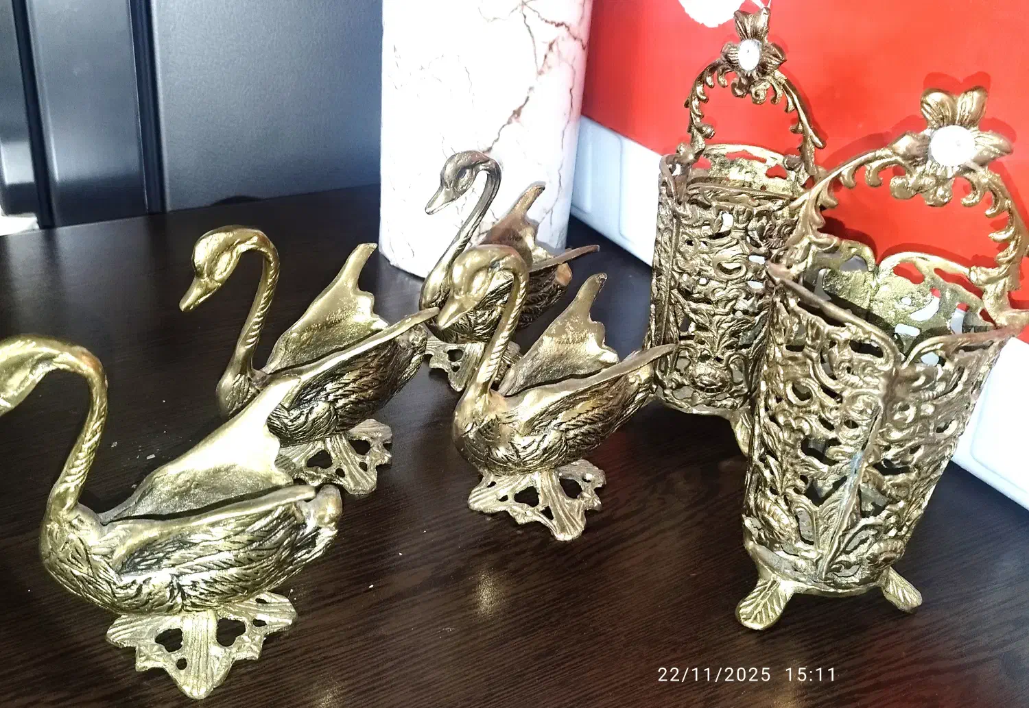 مبل ۹نفره سلطنتی آفتابه لگن برنجی جاقاشقی|مبلمان خانگی و میز عسلی|اندیشه, شهرک مریم|دیوار