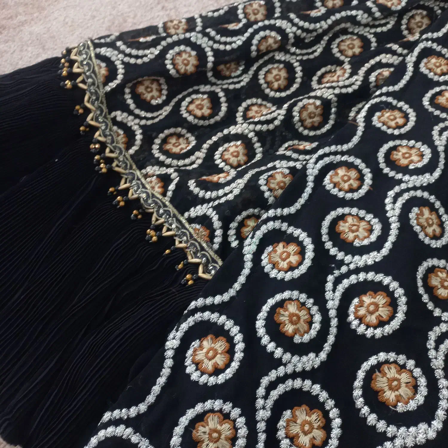 لباس محلی ۹۰۰ تومن|لباس|یاسوج, |دیوار