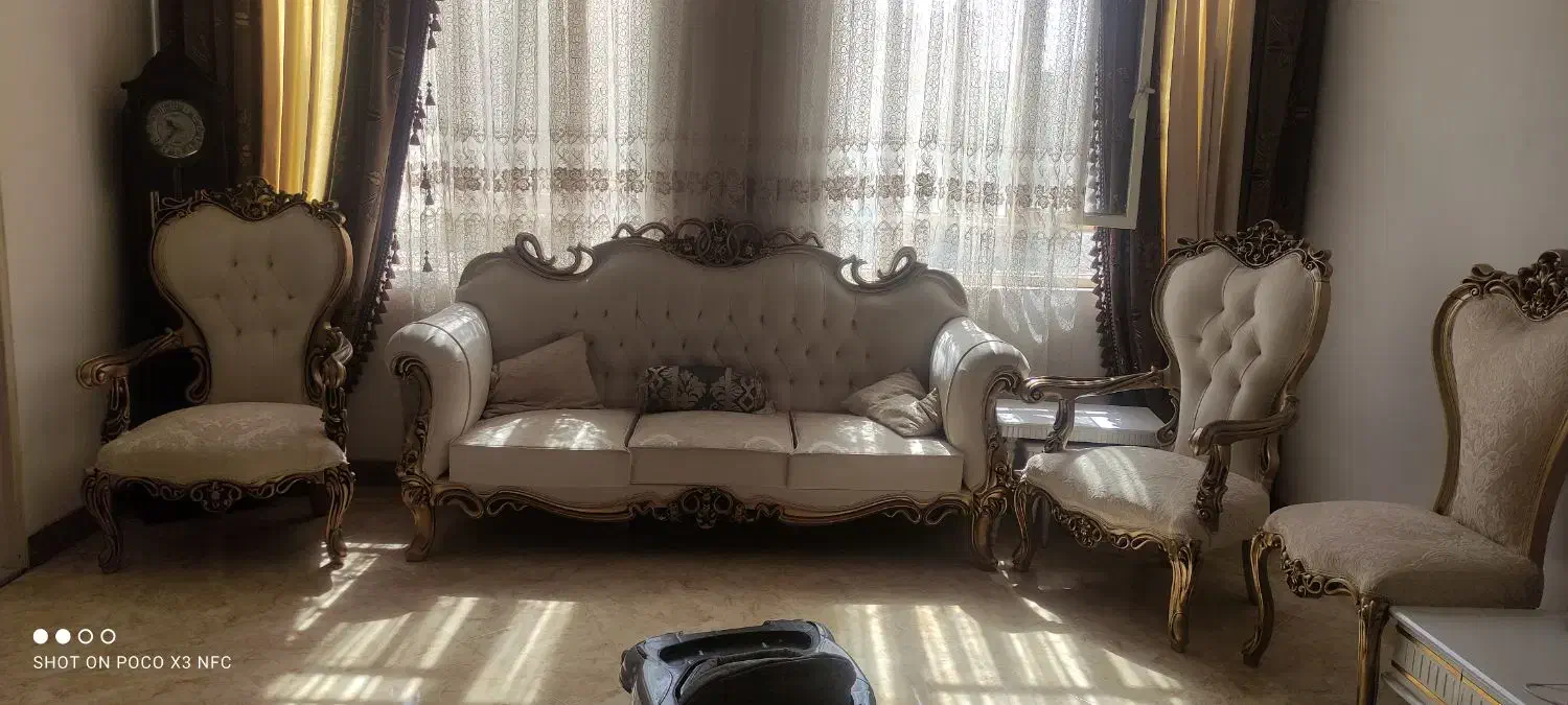 مبل افسون .در حد نو چند ماه خریداری شده است|مبلمان خانگی و میز عسلی|یزد, |دیوار