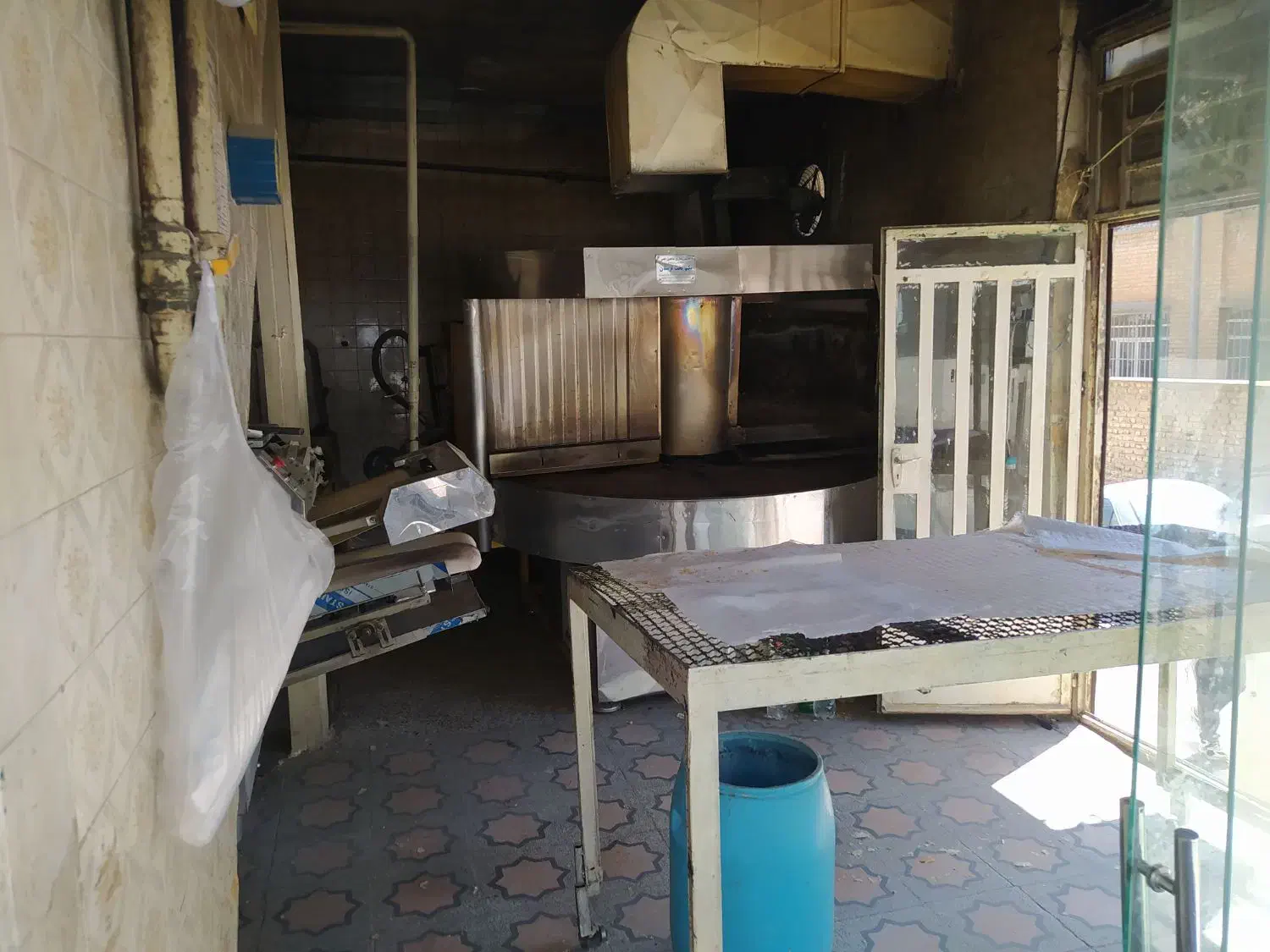 فروش نانوایی با سهمیه|فروش مغازه و غرفه|خرم‌آباد, |دیوار