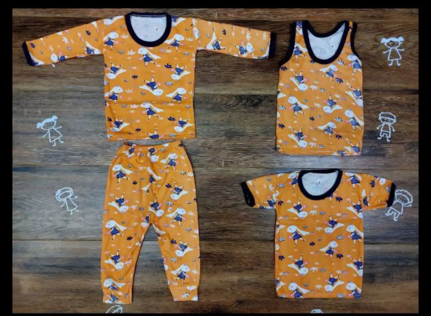 حراج لباس نوزادی تیکه ای 30 هزار|کفش و لباس بچه|رامهرمز, |دیوار