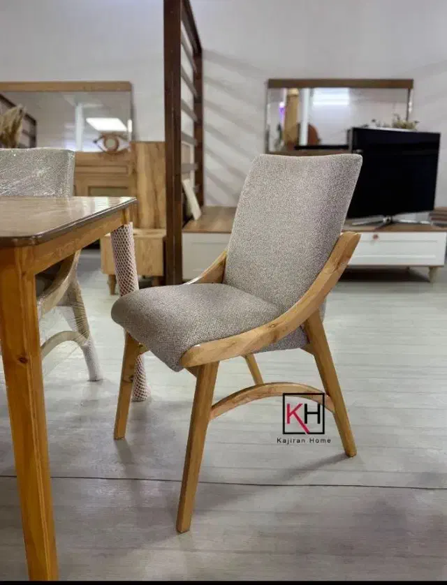 08مرد میدان مهرگان تولیدی تولیدی مهرگان 80حرکت|میز و صندلی غذاخوری|صدرا-فارس, فاز ۱|دیوار