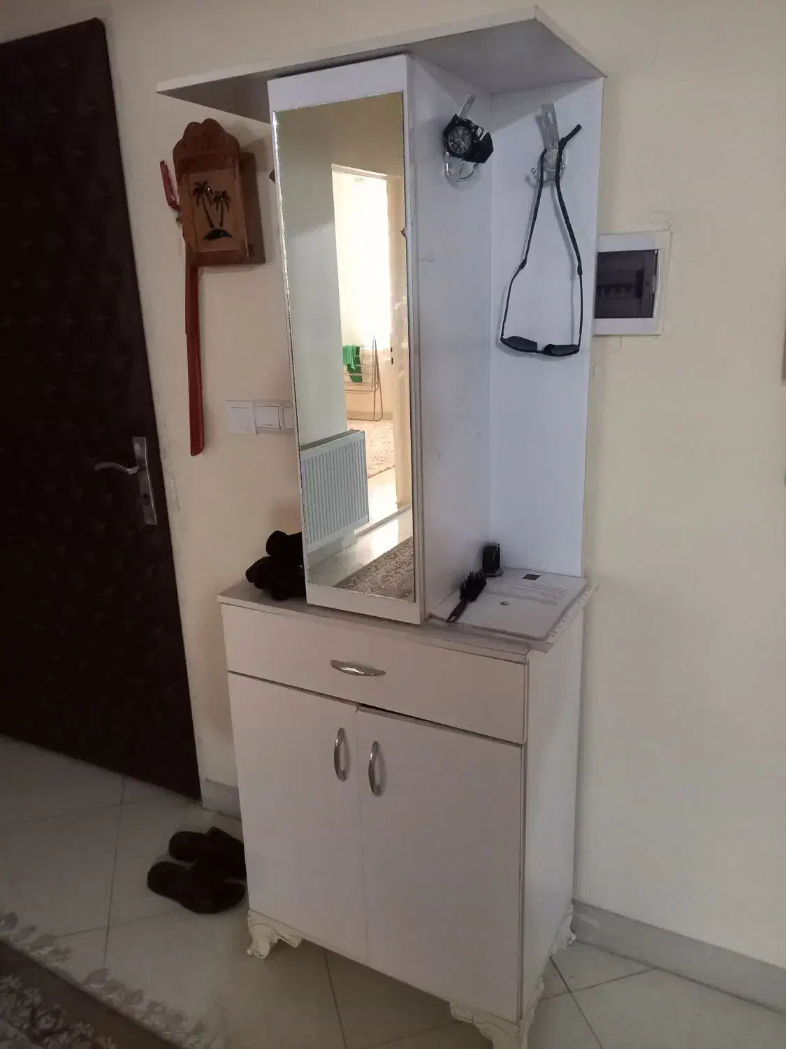 تخت هتلی دو نفره.جا کفشی.میز تلویزیون|تخت و سرویس خواب|ری, سیزده آبان|دیوار