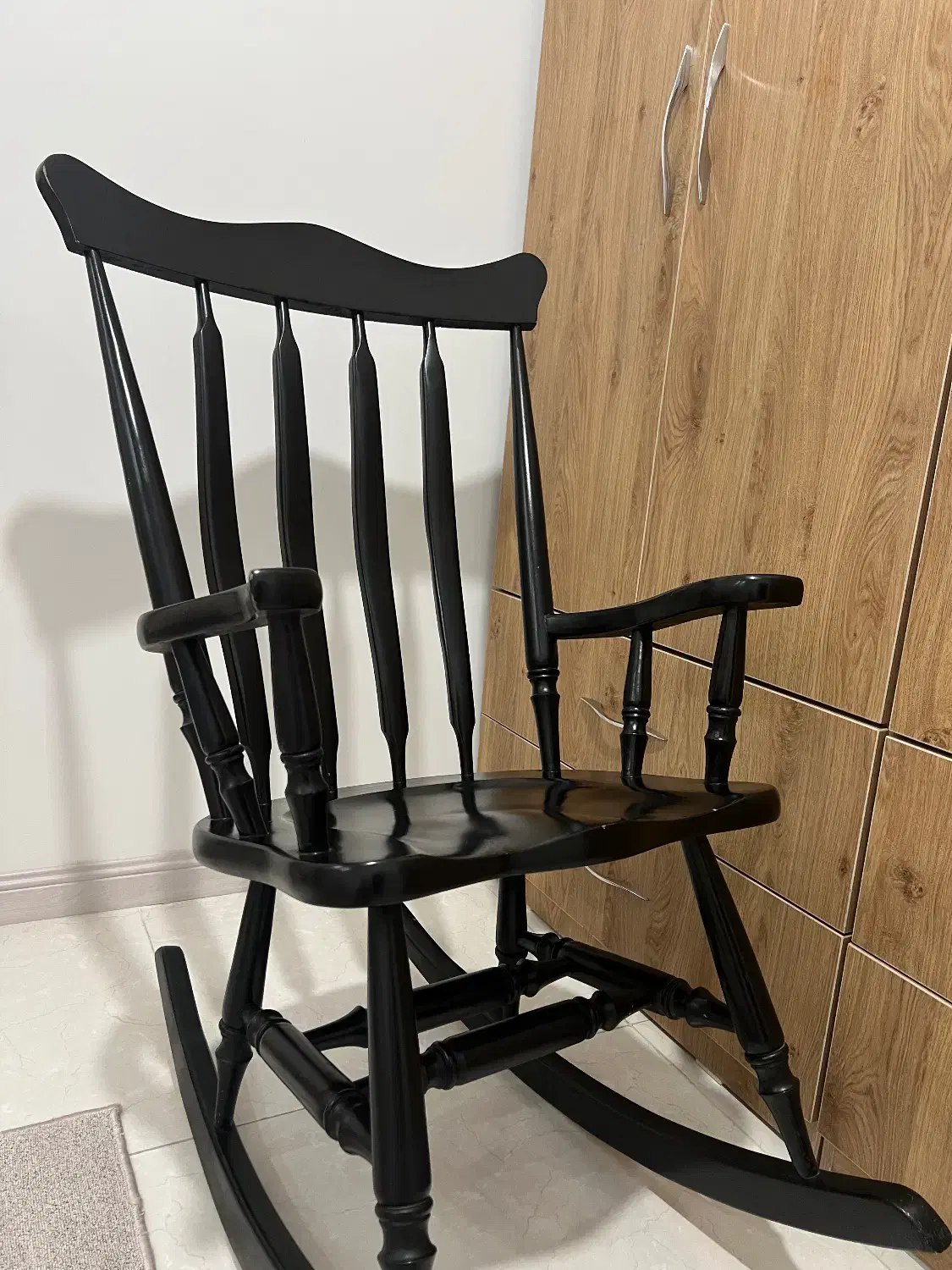 صندلی راک چوبی مشکی|صندلی و نیمکت|گنبد کاووس, |دیوار