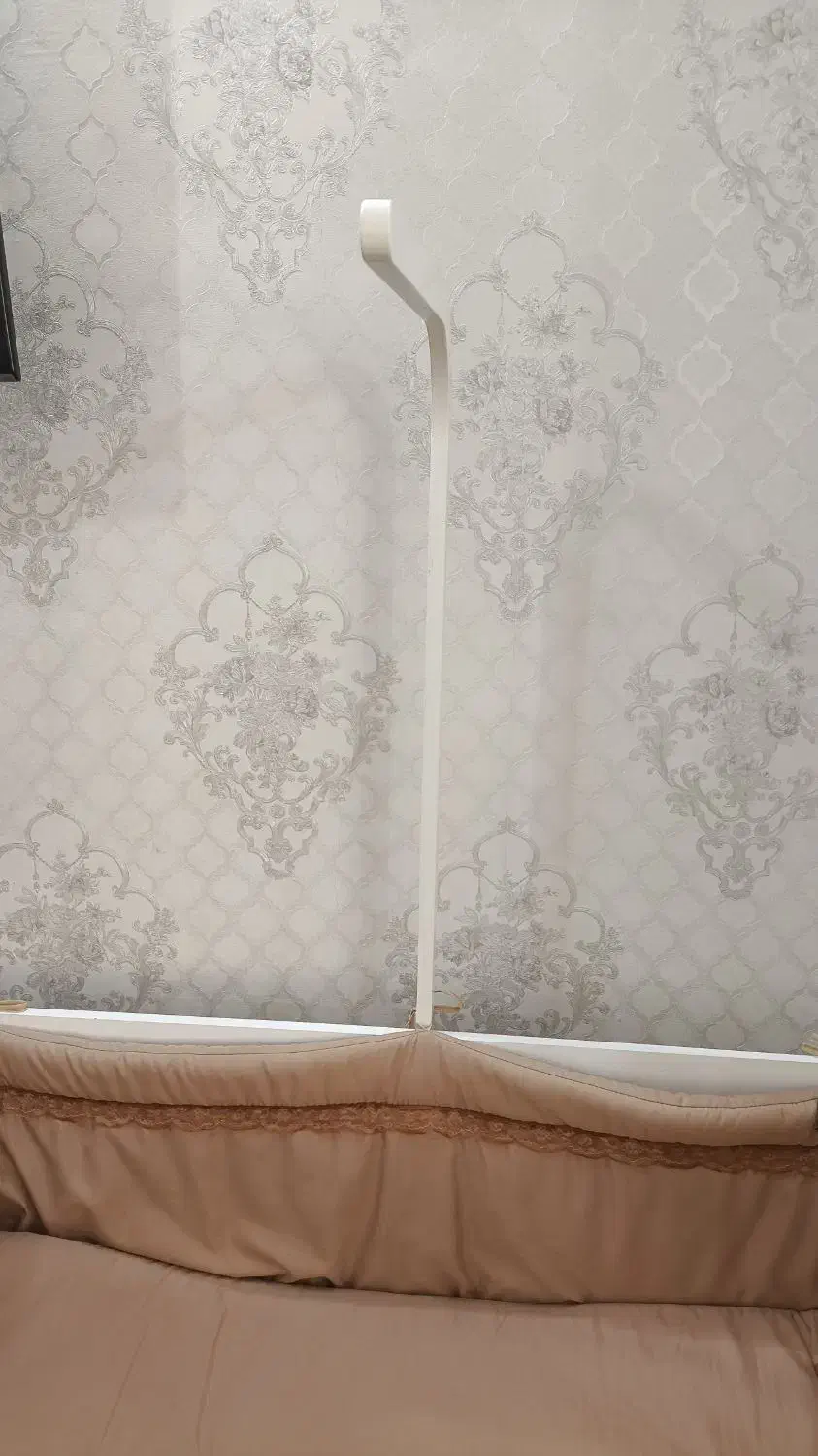 تخت کنار مادر گهواره ای نو با قیمت مناسب با توری|تخت و سرویس خواب|پاکدشت, شهرک انقلاب|دیوار