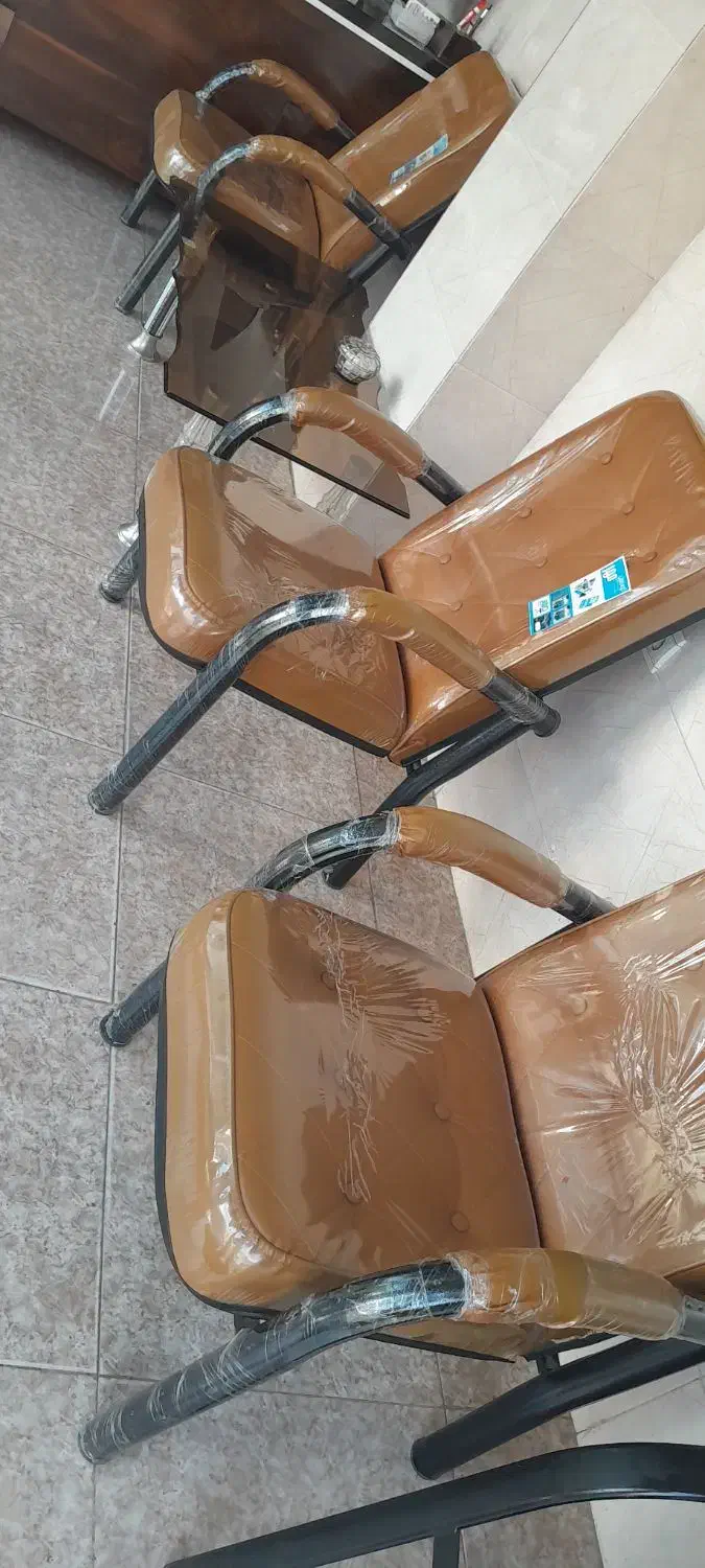 فروش میز وصندلی وکامپیوتر|صندلی و نیمکت|رشت, جانبازان|دیوار