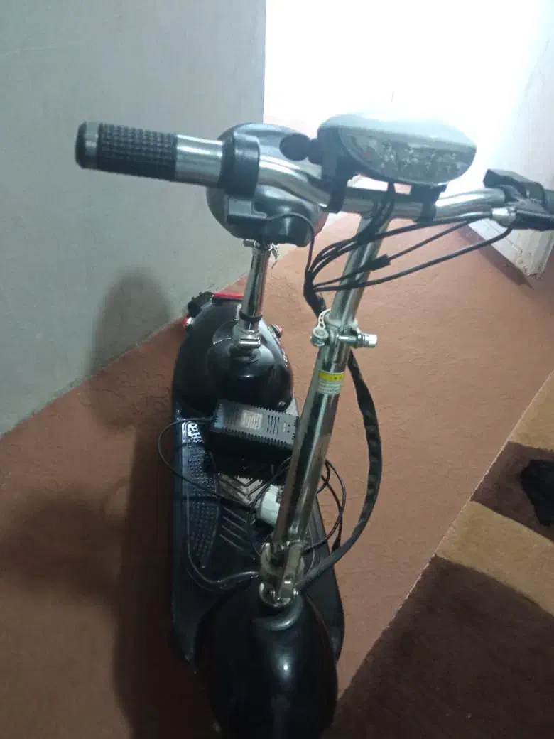 اسکوتر برقی|دوچرخه، اسکیت، اسکوتر|یاسوج, |دیوار