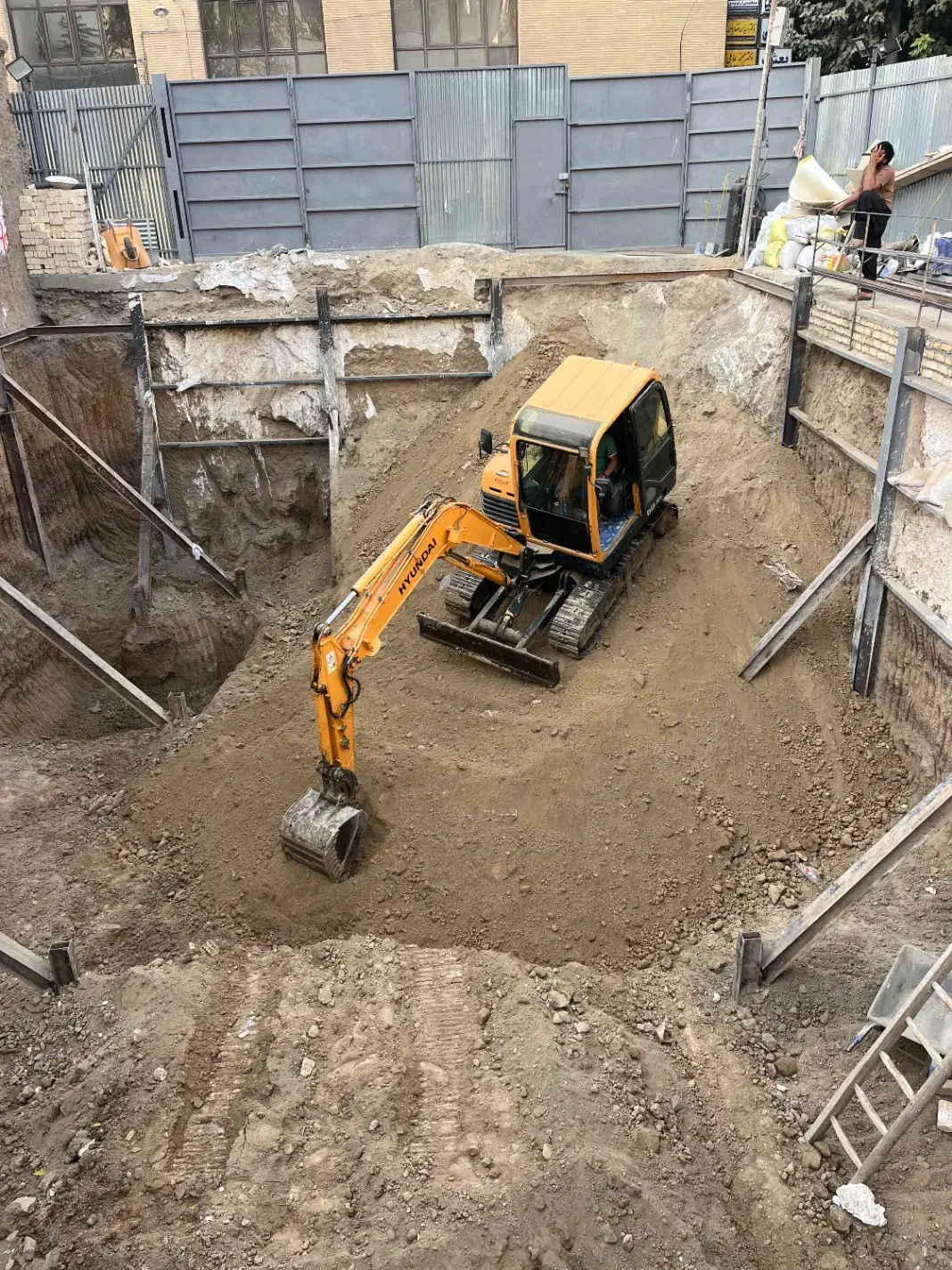 اجاره مینی بیل مکانیکی|خدمات حمل و نقل|اصفهان, شفق|دیوار