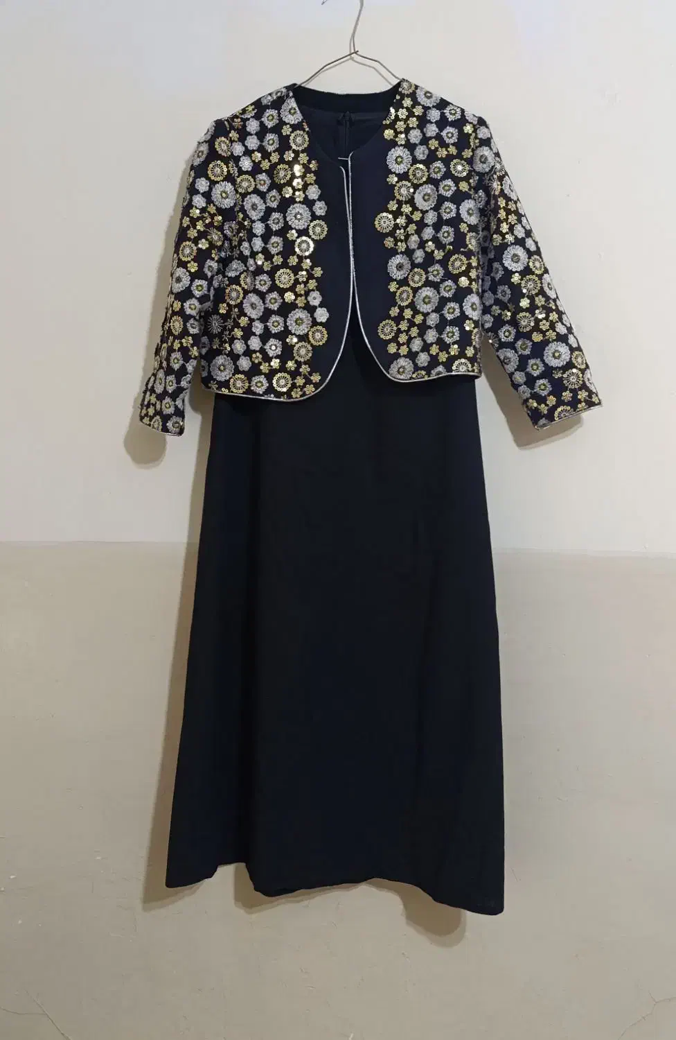 سرافن کت مجلسی|لباس|خاش, |دیوار