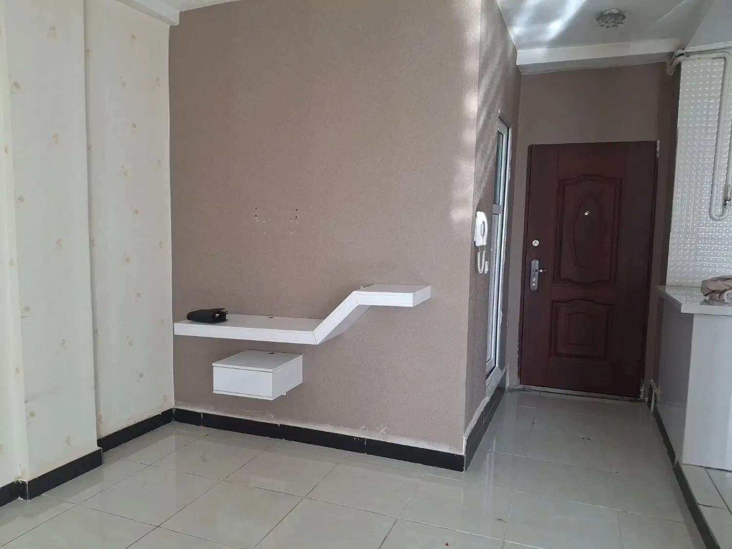 فروش واحد ۹۲متری فول امکانات دوخوابه|فروش آپارتمان|ایلام, |دیوار