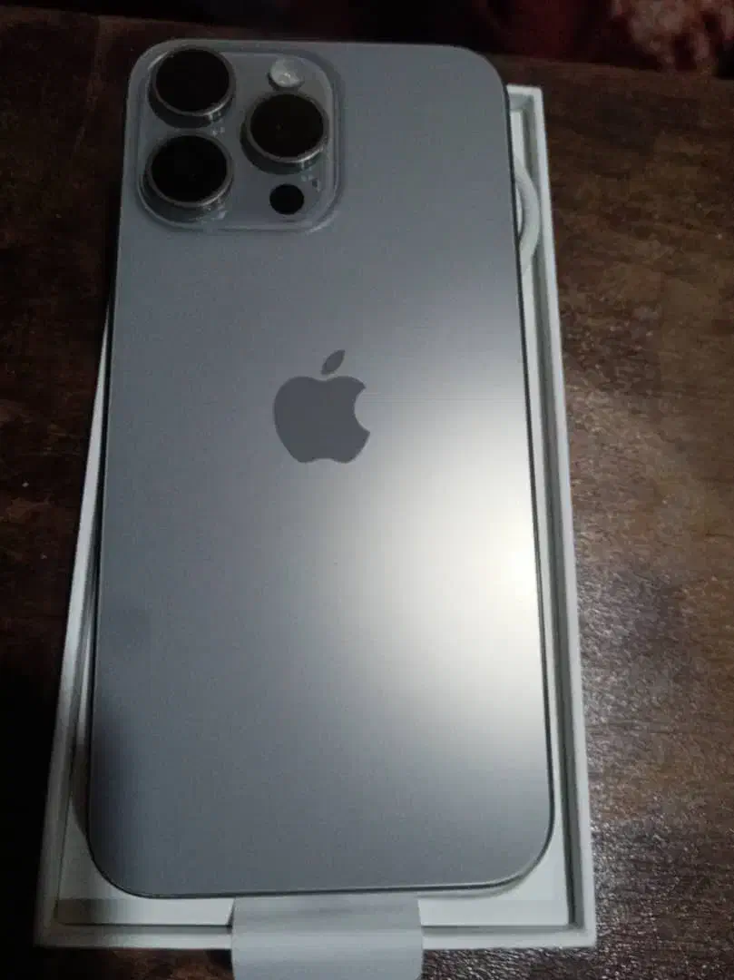 اپل15max|موبایل|تهران, دهم فروردین|دیوار