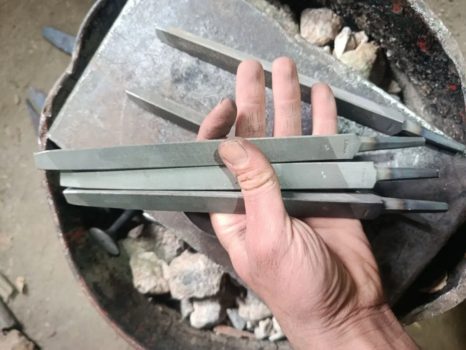 سوهان سه گوش عتیقه|کلکسیون اشیاء عتیقه|ایلام, |دیوار