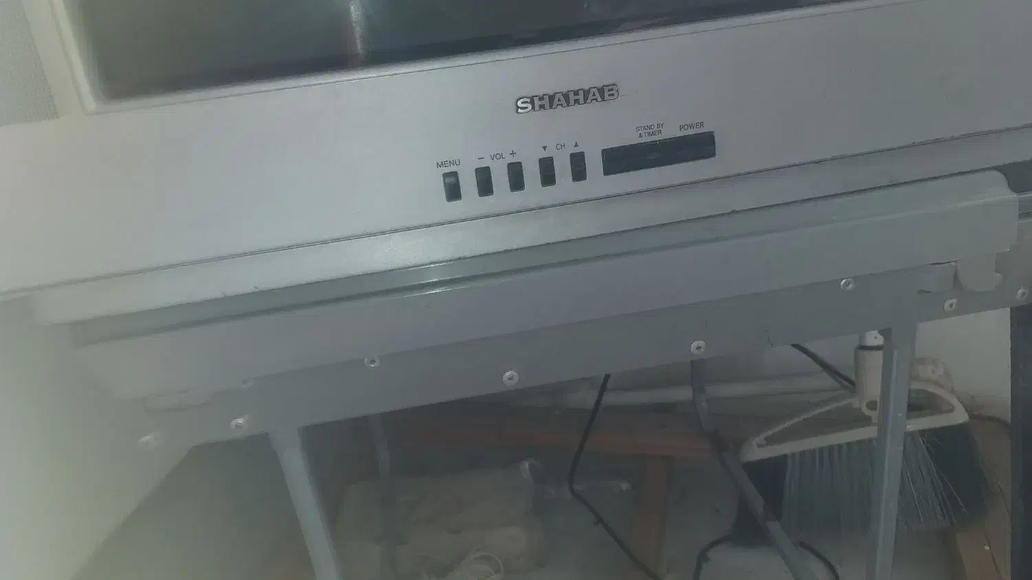 تلویزیون اماده کار|تلویزیون و پروژکتور|چالوس, |دیوار