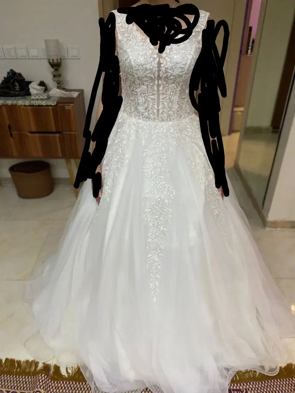 لباس عروس|لباس|پرند, فاز ۱|دیوار