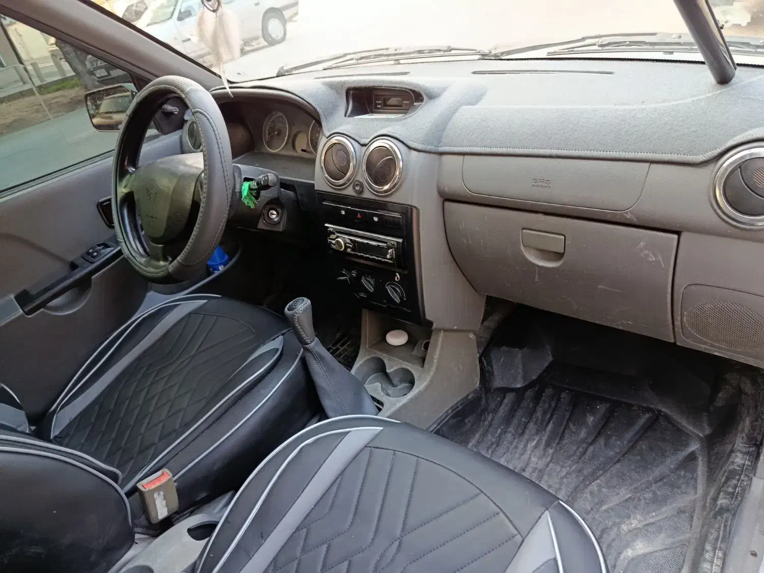 ۱۱۱ نقره ای|خودرو سواری و وانت|فیروزآباد (فارس), |دیوار