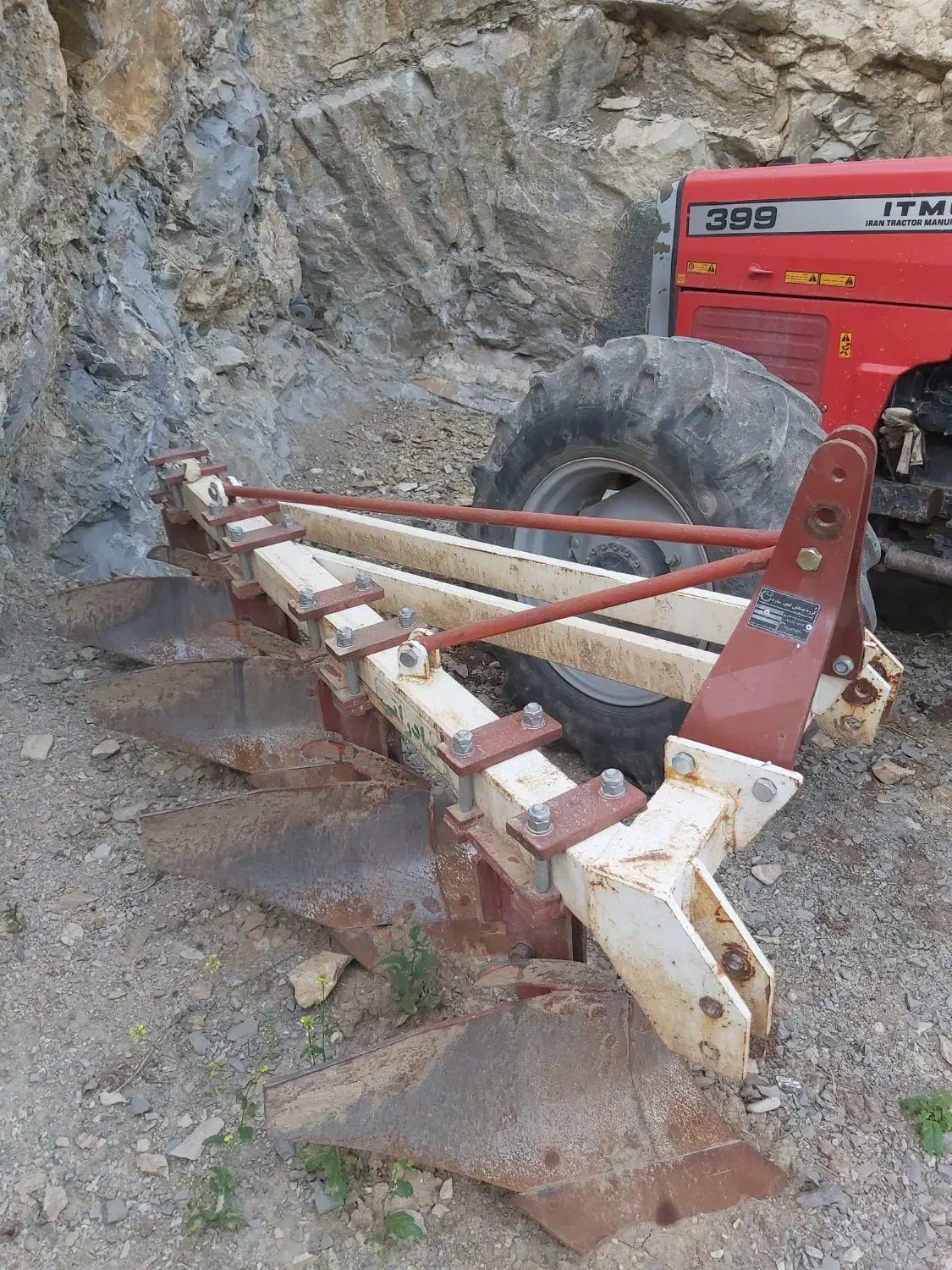 گاوآهن چهارخیش|ماشینآلات صنعتی|کرمانشاه, |دیوار