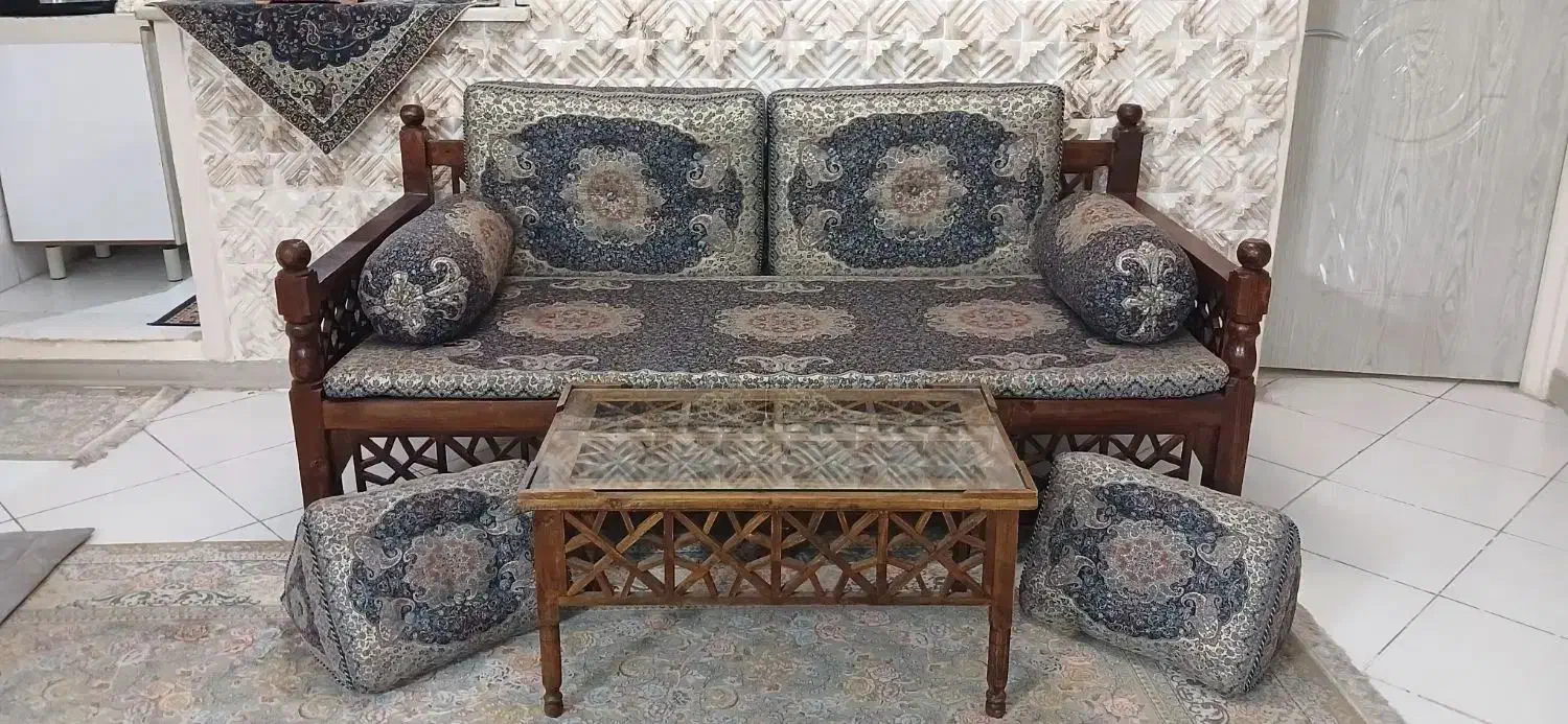 فرش ۶متری و تخت سنتی|فرش|ری, ولی آباد|دیوار