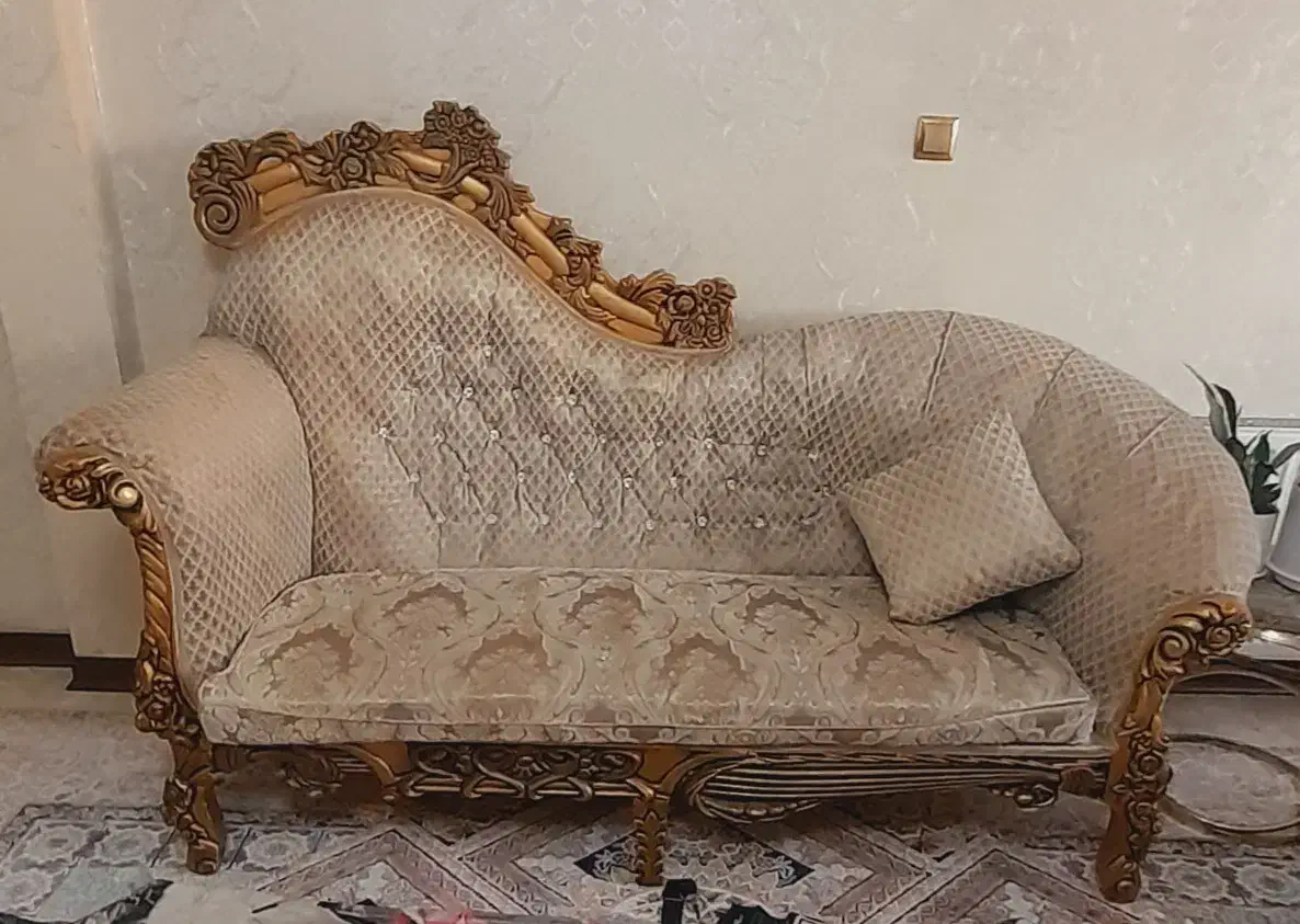 مبل سلطنتی ۷ نفره|مبلمان خانگی و میز عسلی|چهاردانگه (تهران), |دیوار