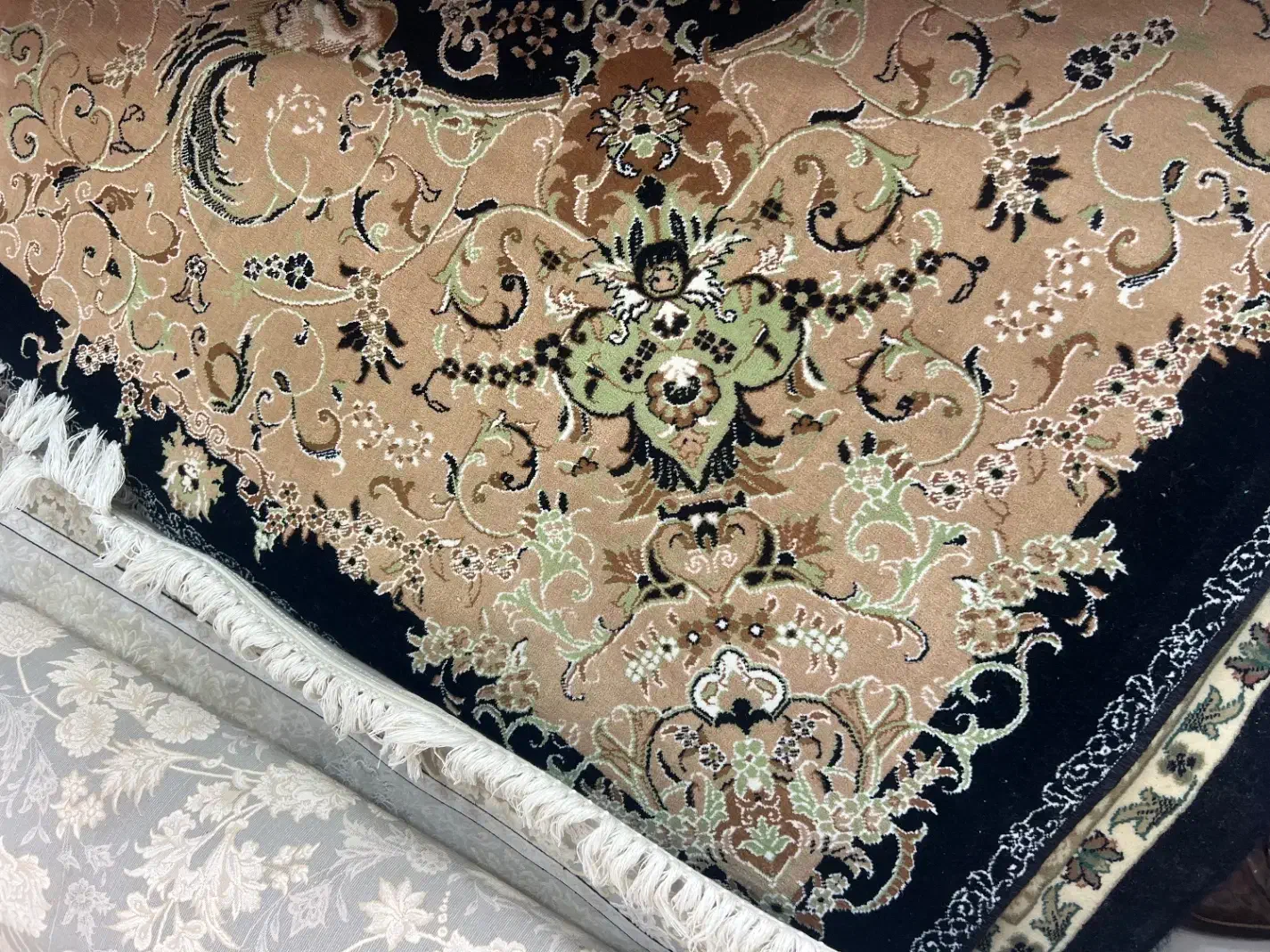 فرش دست دوم زهک کنار داروخانه شبانه روزی|فرش|زهک, |دیوار