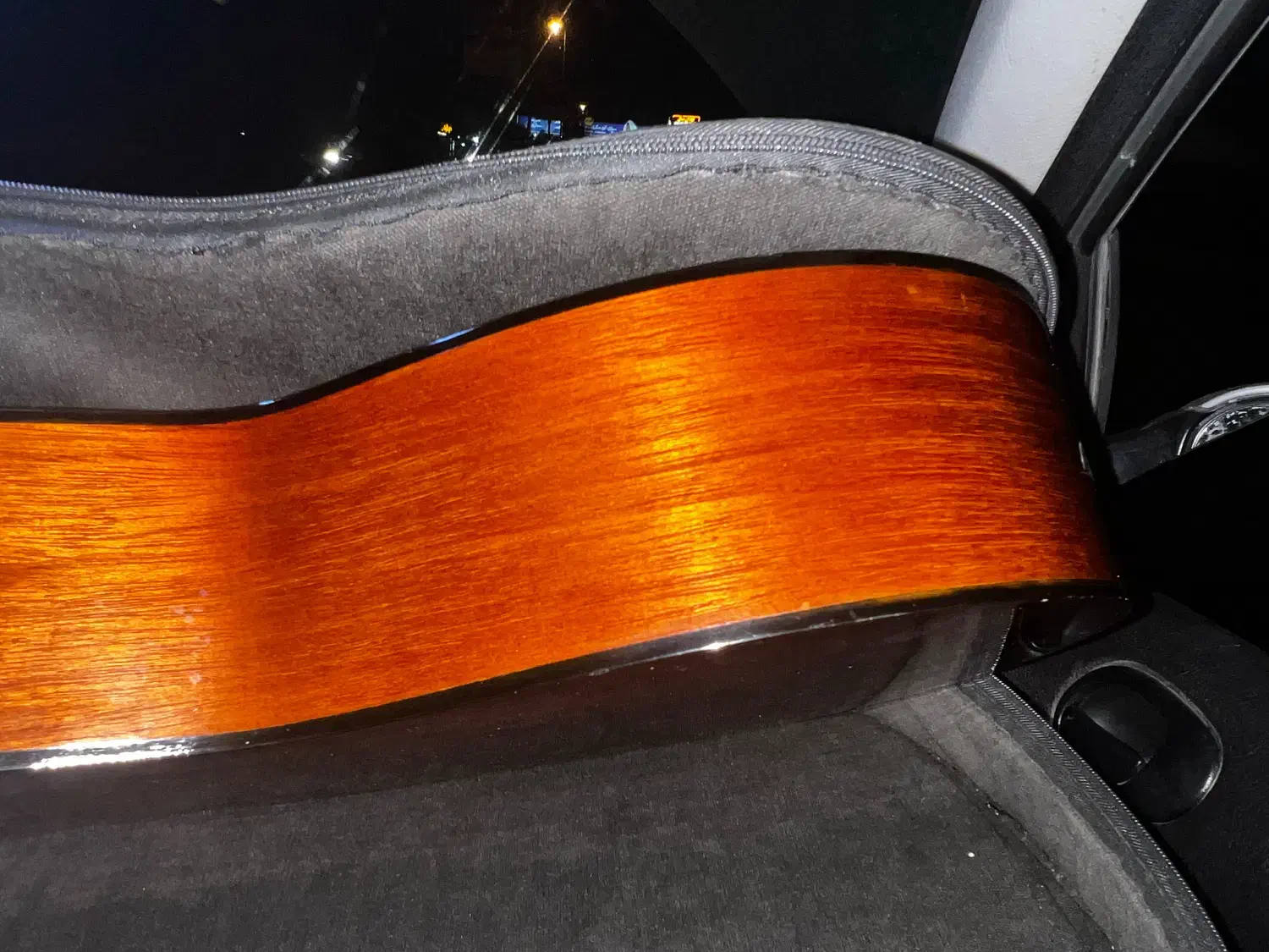 گیتار یاماها c70 کلاسیک|گیتار، بیس، امپلیفایر|آمل, |دیوار