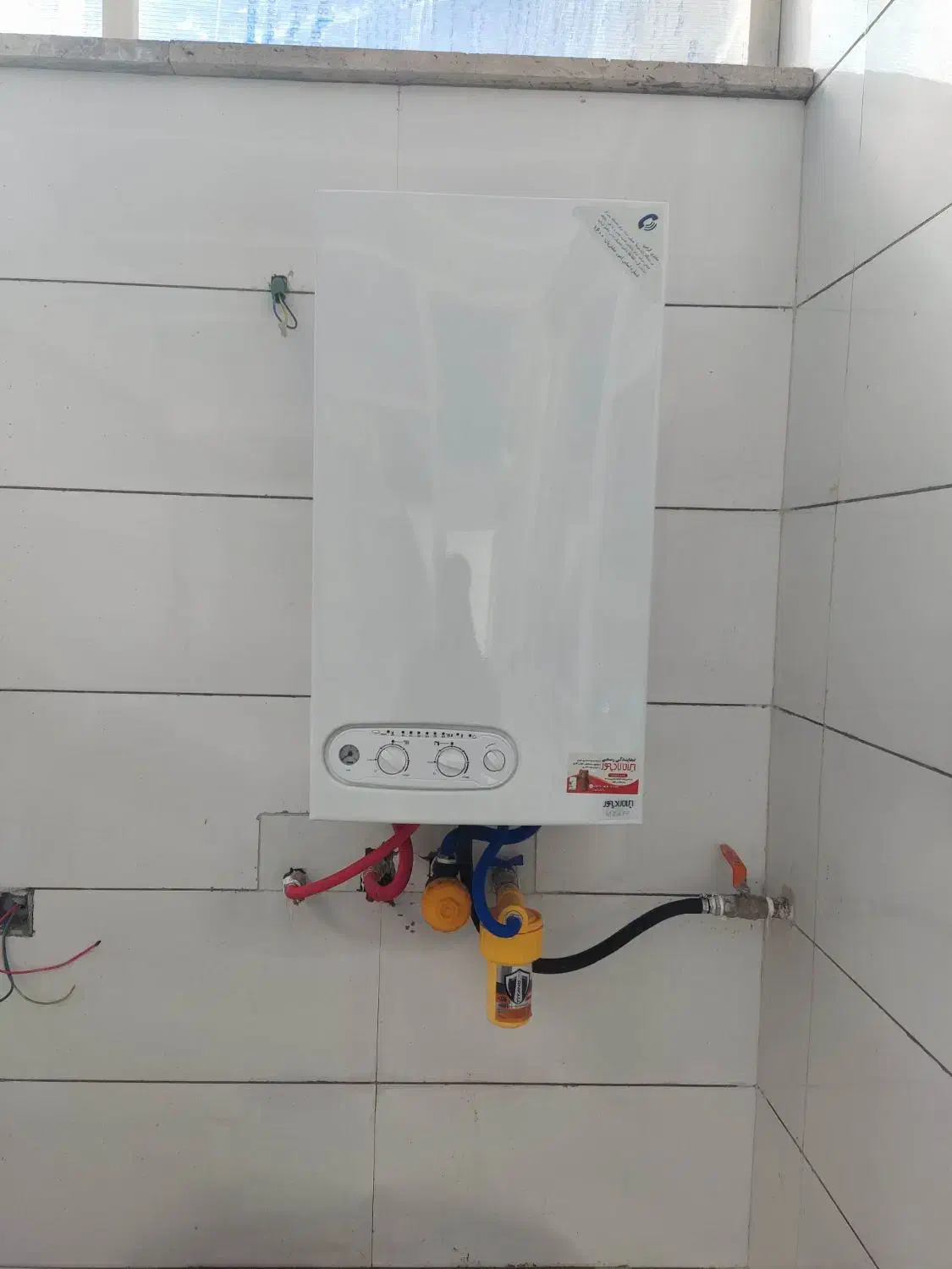 نصب تعمیر فروش پکیج رادیاتور و کلیه لوازم‌برقی‌وگا|آبگرمکن، پکیج، شوفاژ|گناباد, |دیوار