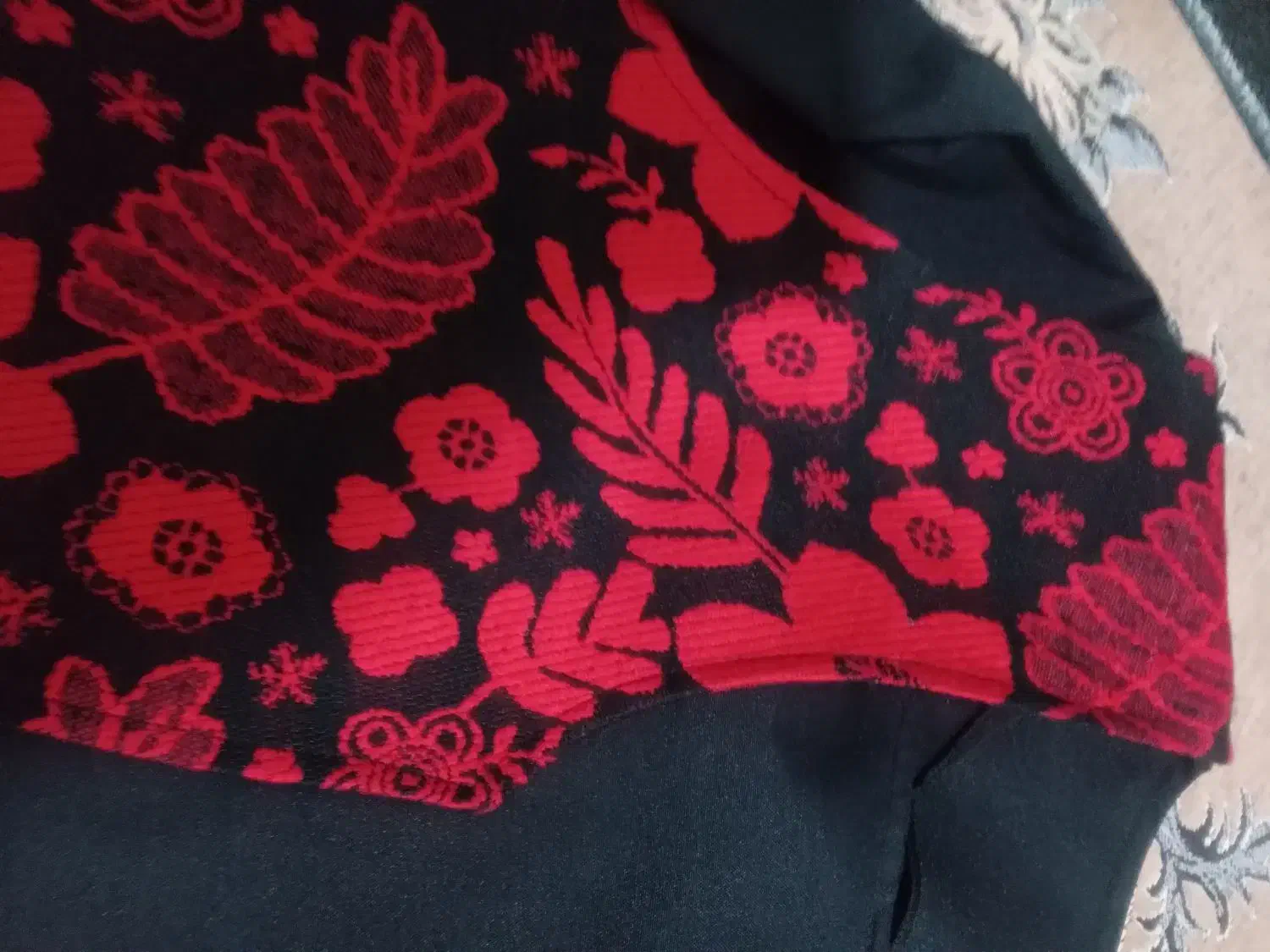 سارافون و جلیقه یلدایی|لباس|ماهدشت, |دیوار