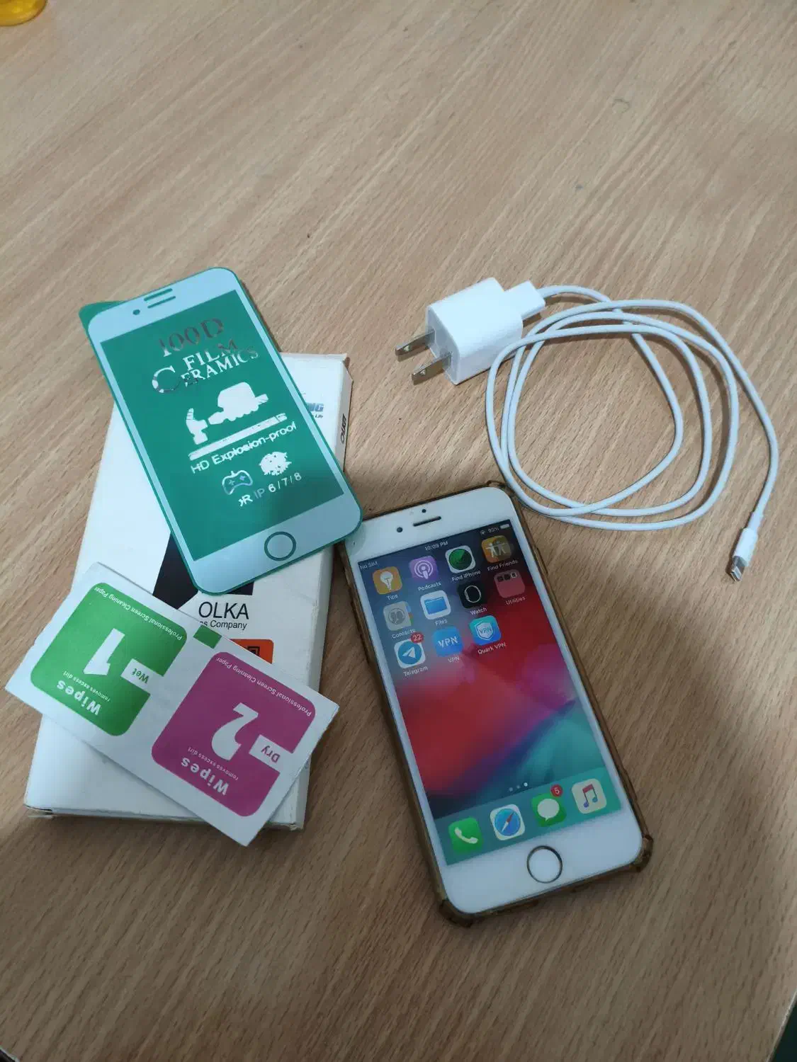 آیفون اپل iPhone با حافظه 16 گیگابایت|موبایل|باغ بهادران, |دیوار