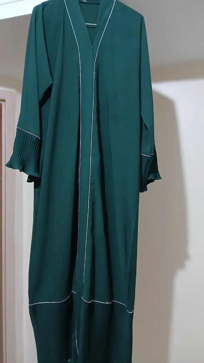 عبا مجلسی|لباس|اصفهان, گلزار|دیوار