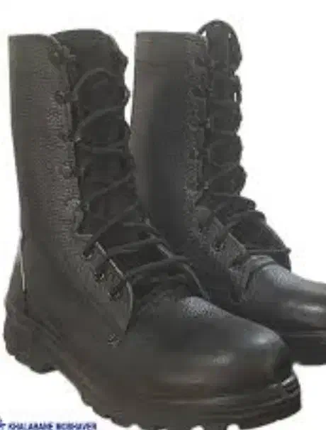 پوتین نونو و لباس چیریکی|کیف، کفش، کمربند|بروجرد, |دیوار